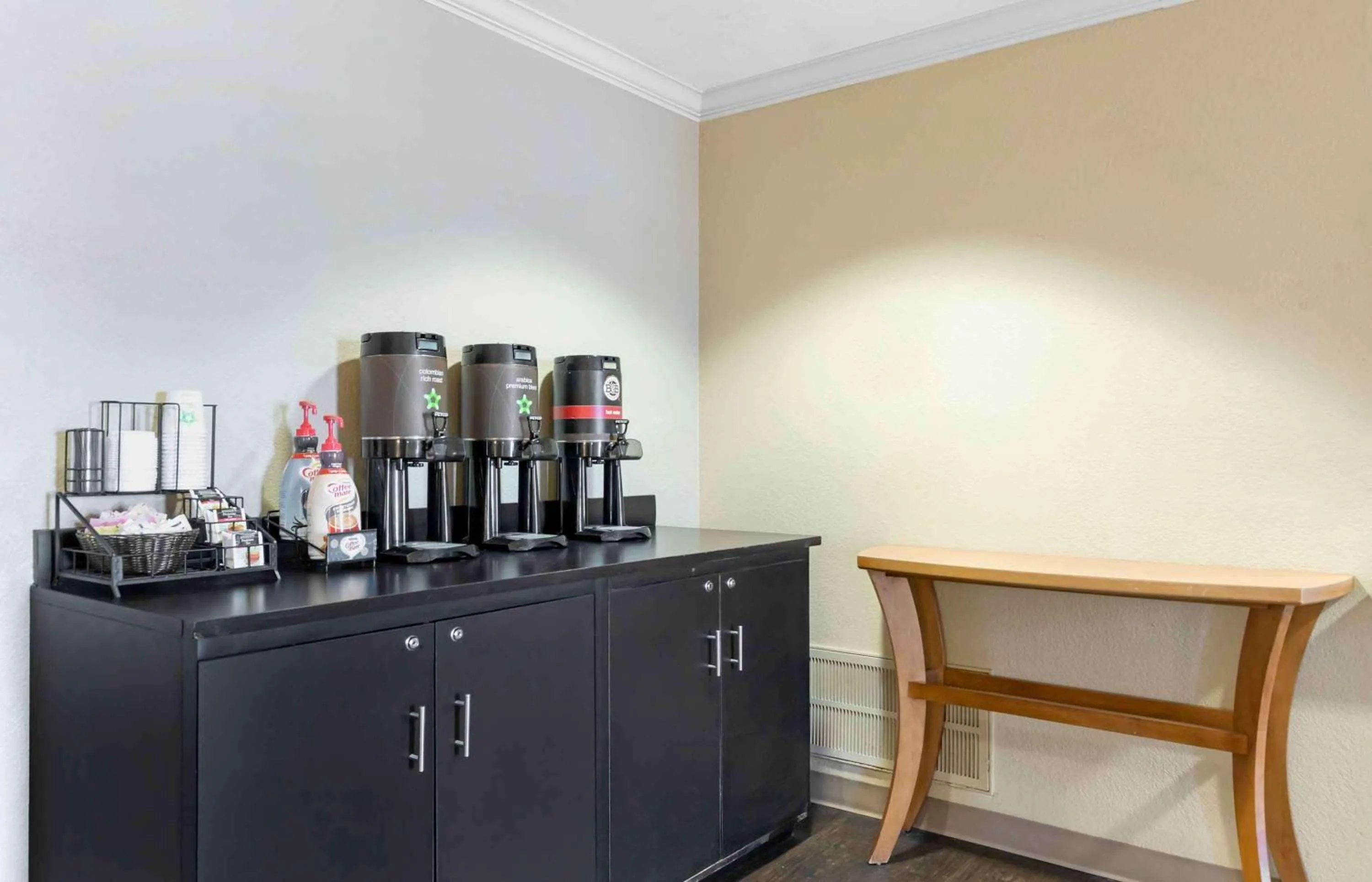 Breakfast in Extended Stay America Suites - Corpus Christi - Staples