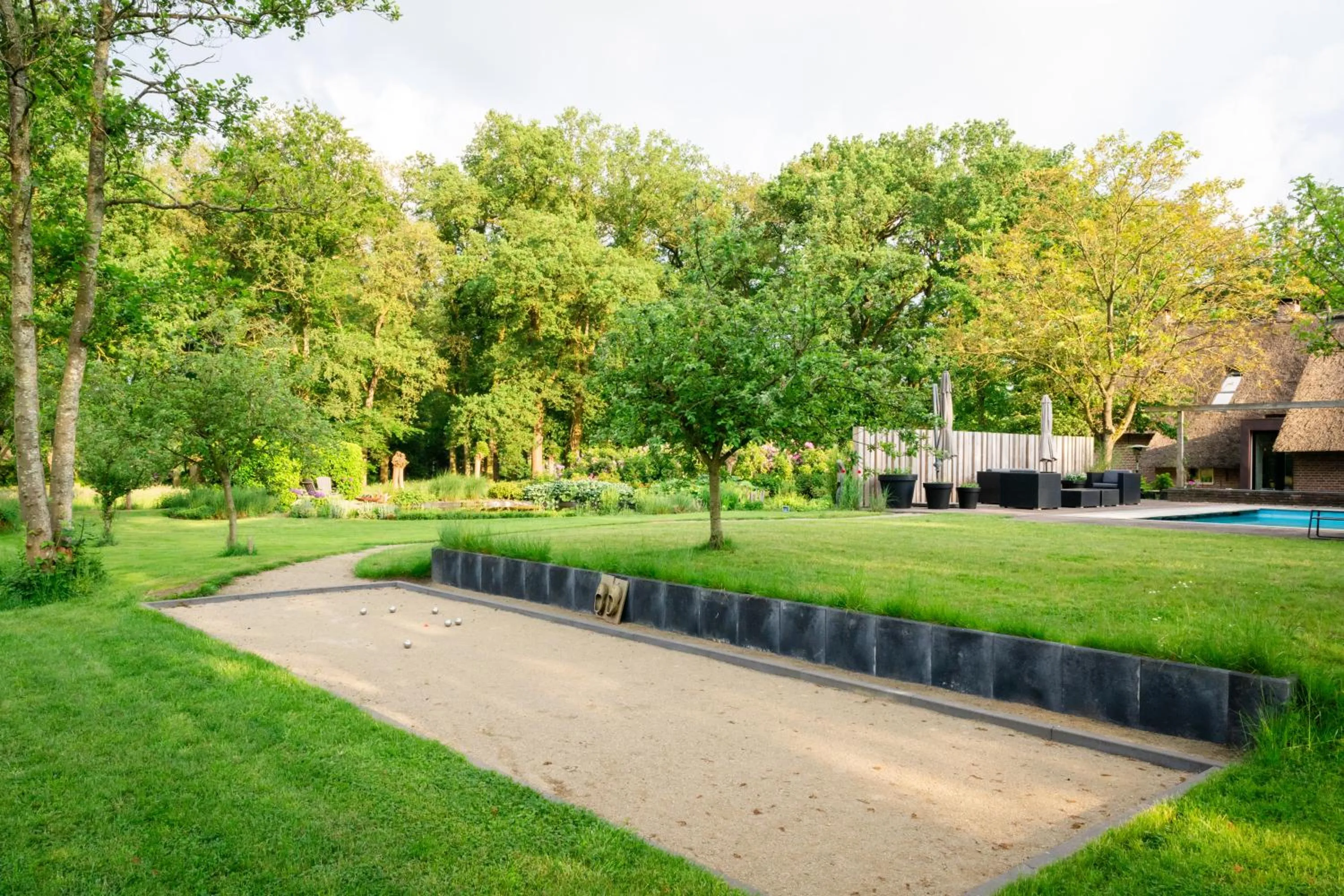 Garden view in B&B Otterstee