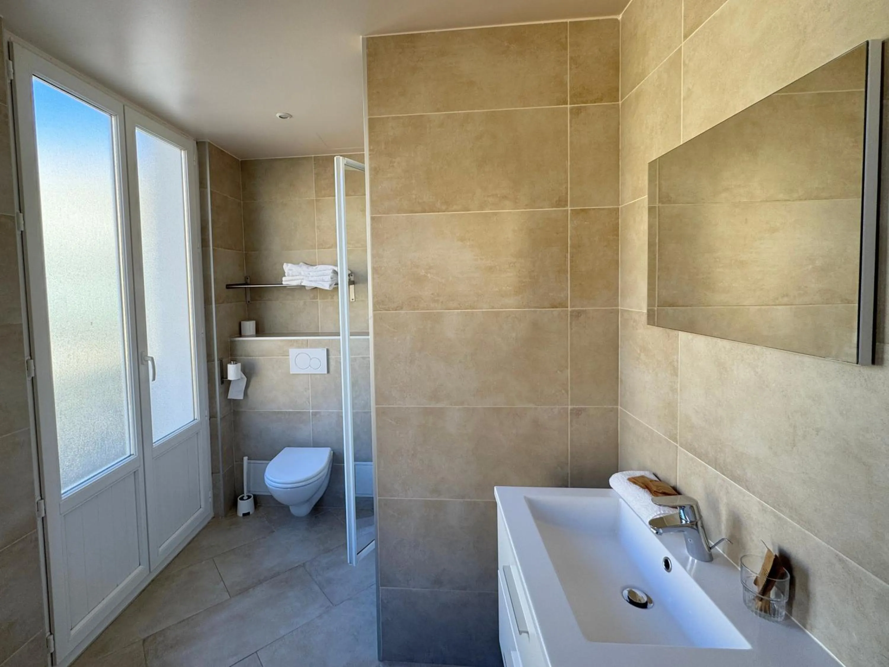 Bathroom in Trocadero