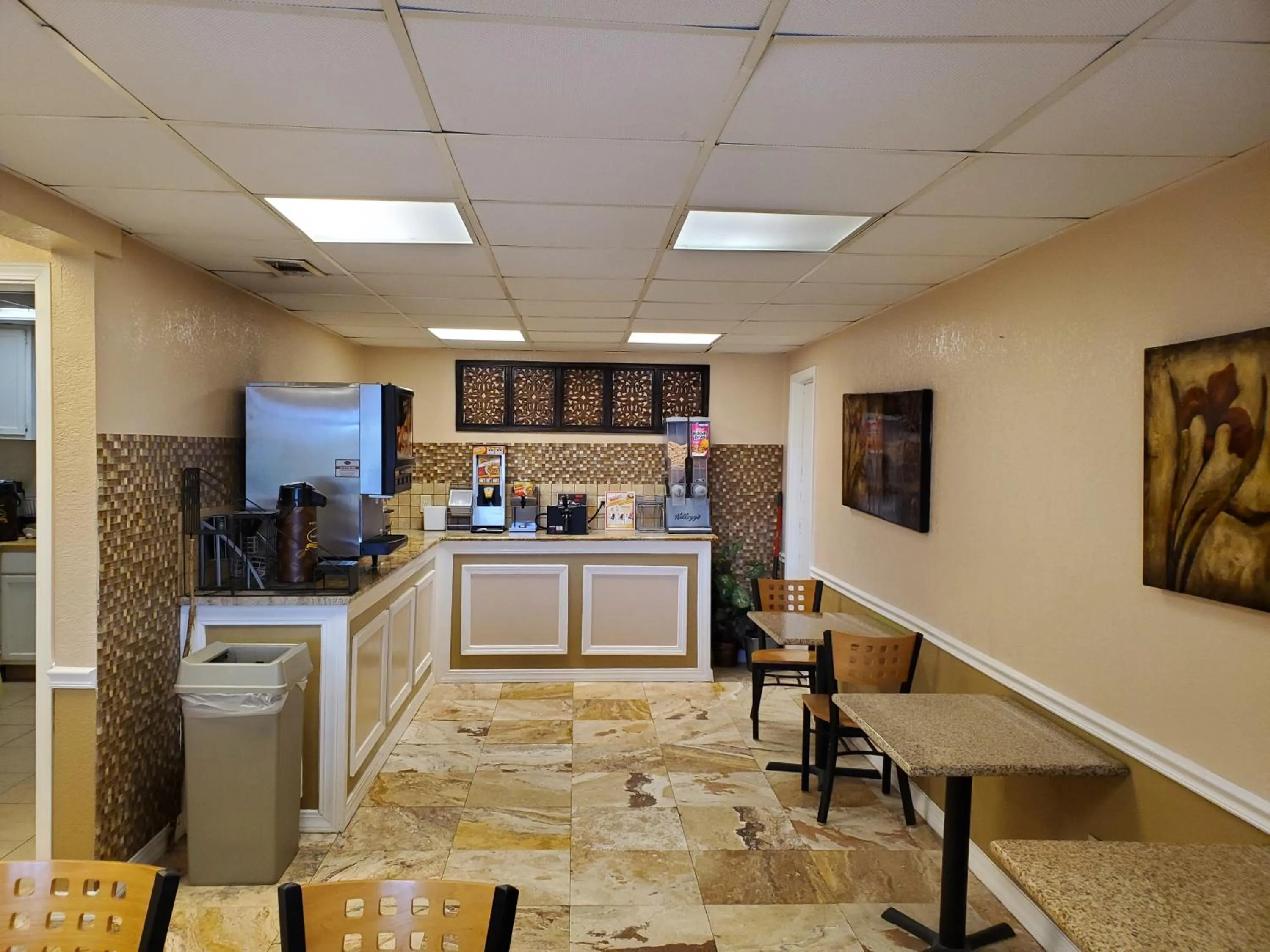 Breakfast in Super 8 by Wyndham Little Rock/North/Airport