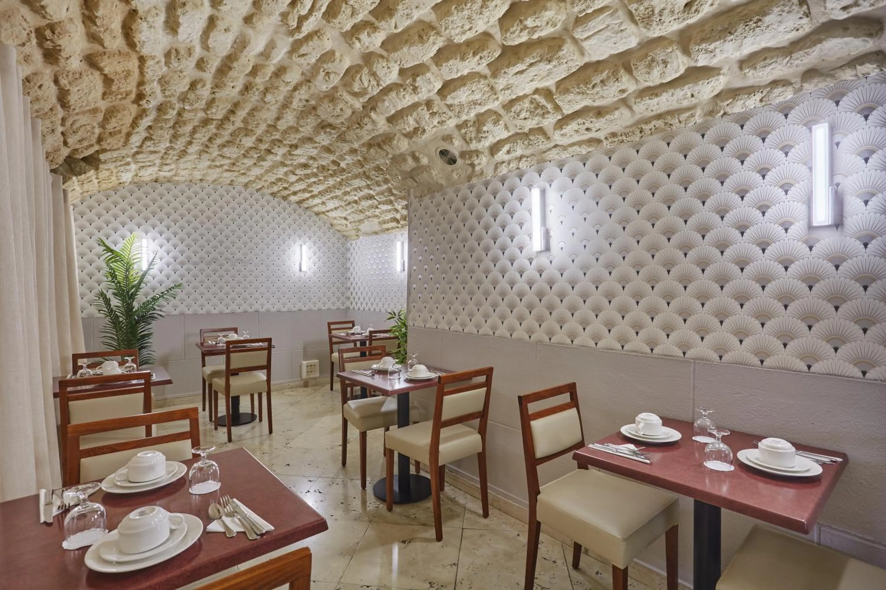 Breakfast in Hotel Beaugrenelle Tour Eiffel