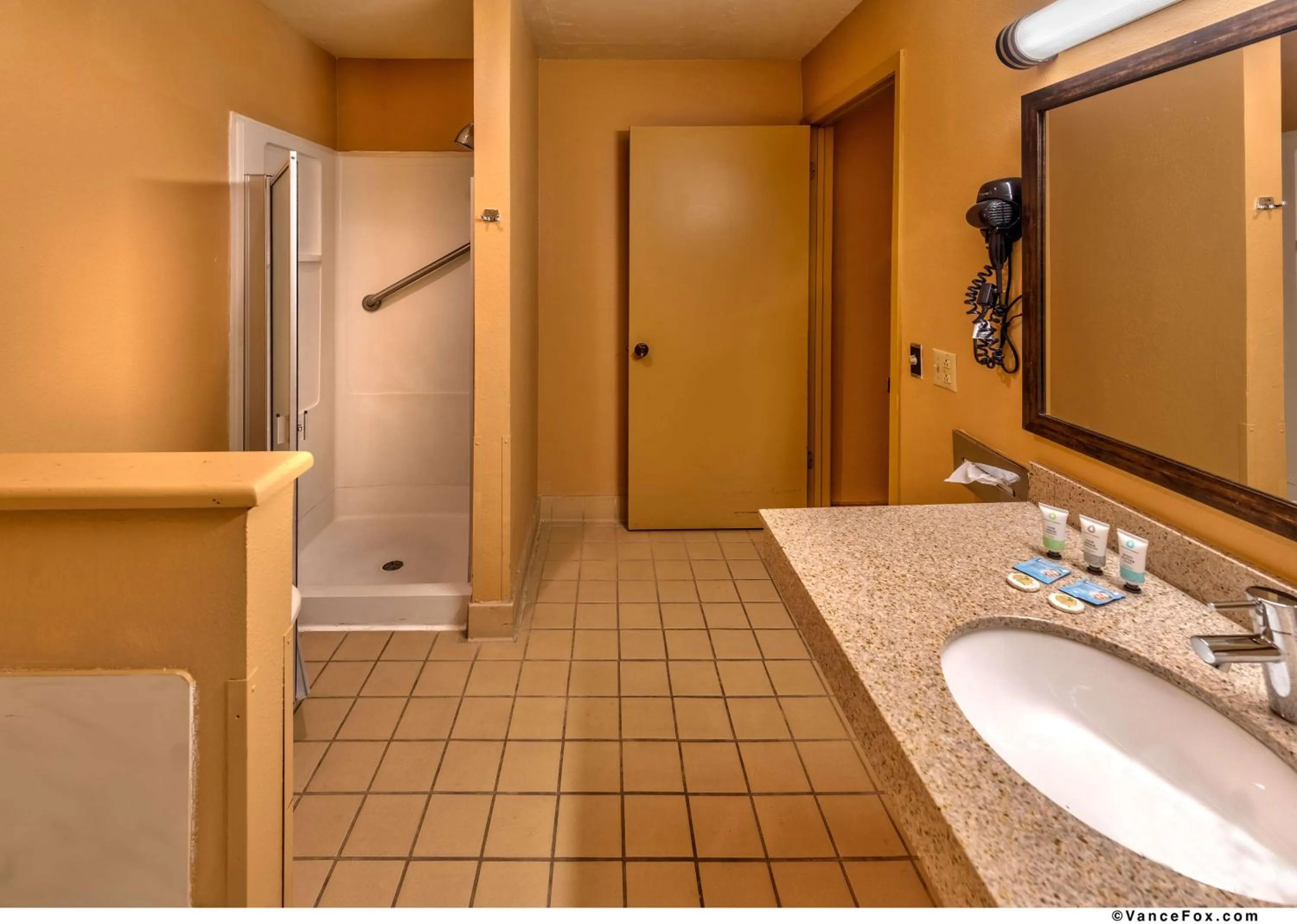 Bathroom in SureStay Hotel by Best Western Lovelock