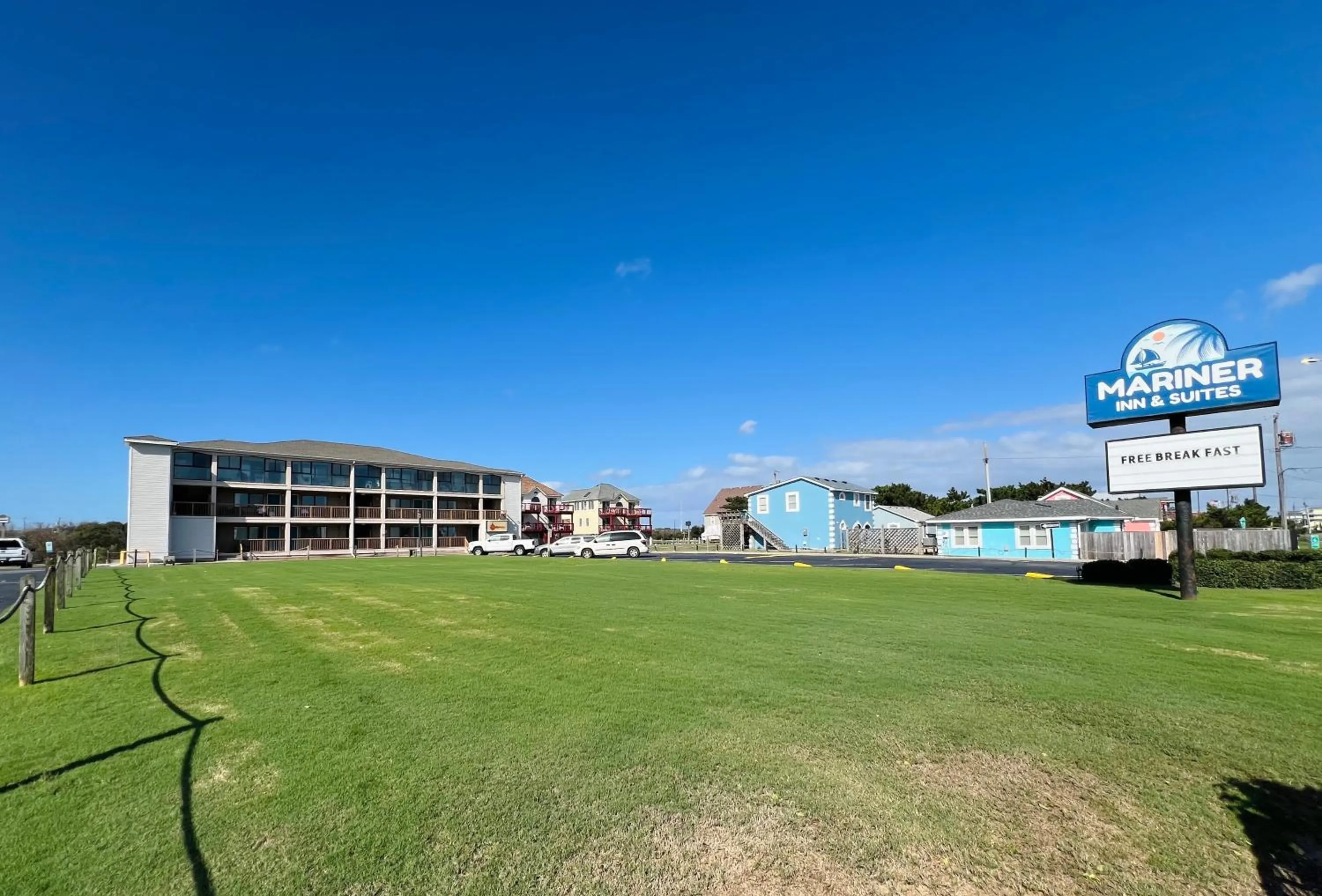 Property building in Mariner Inn And Suites