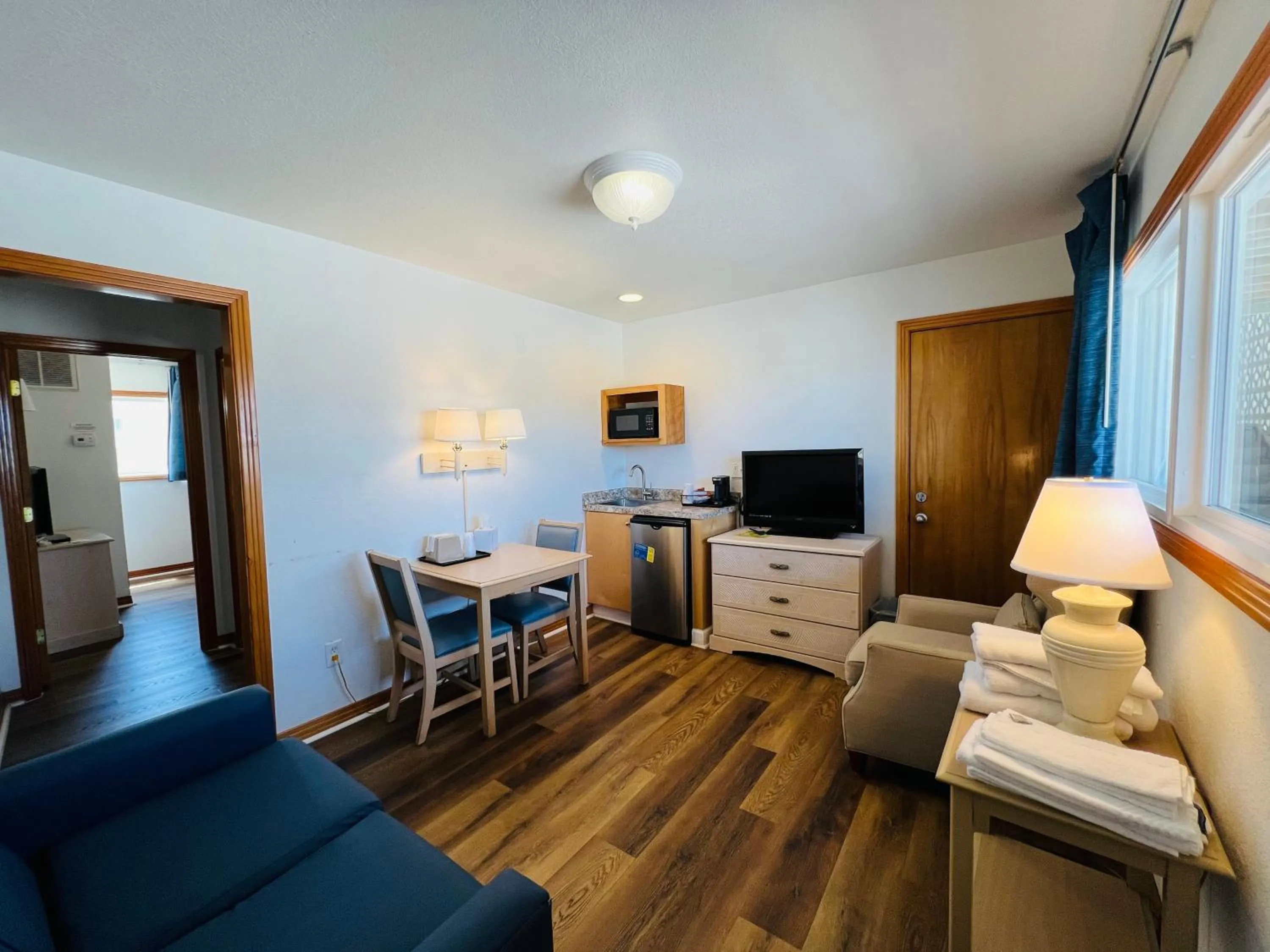 Mariner Inn And Suites