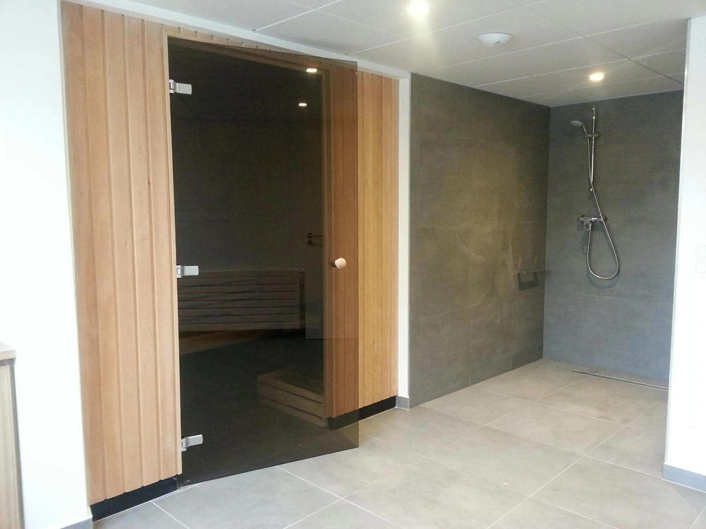 Sauna in Kyriad Hotel Brest