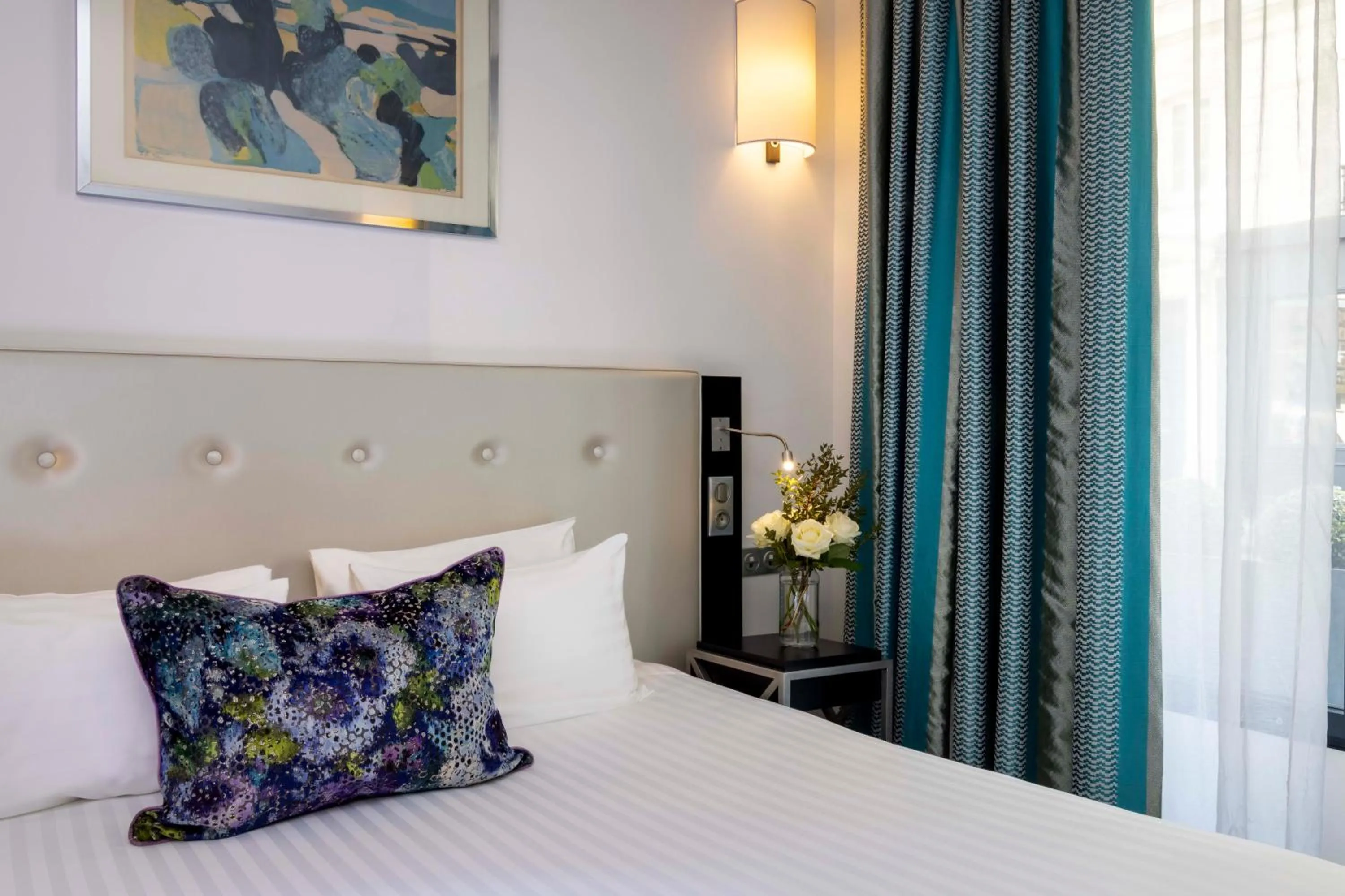 Bedroom, Bed in Hôtel Gustave