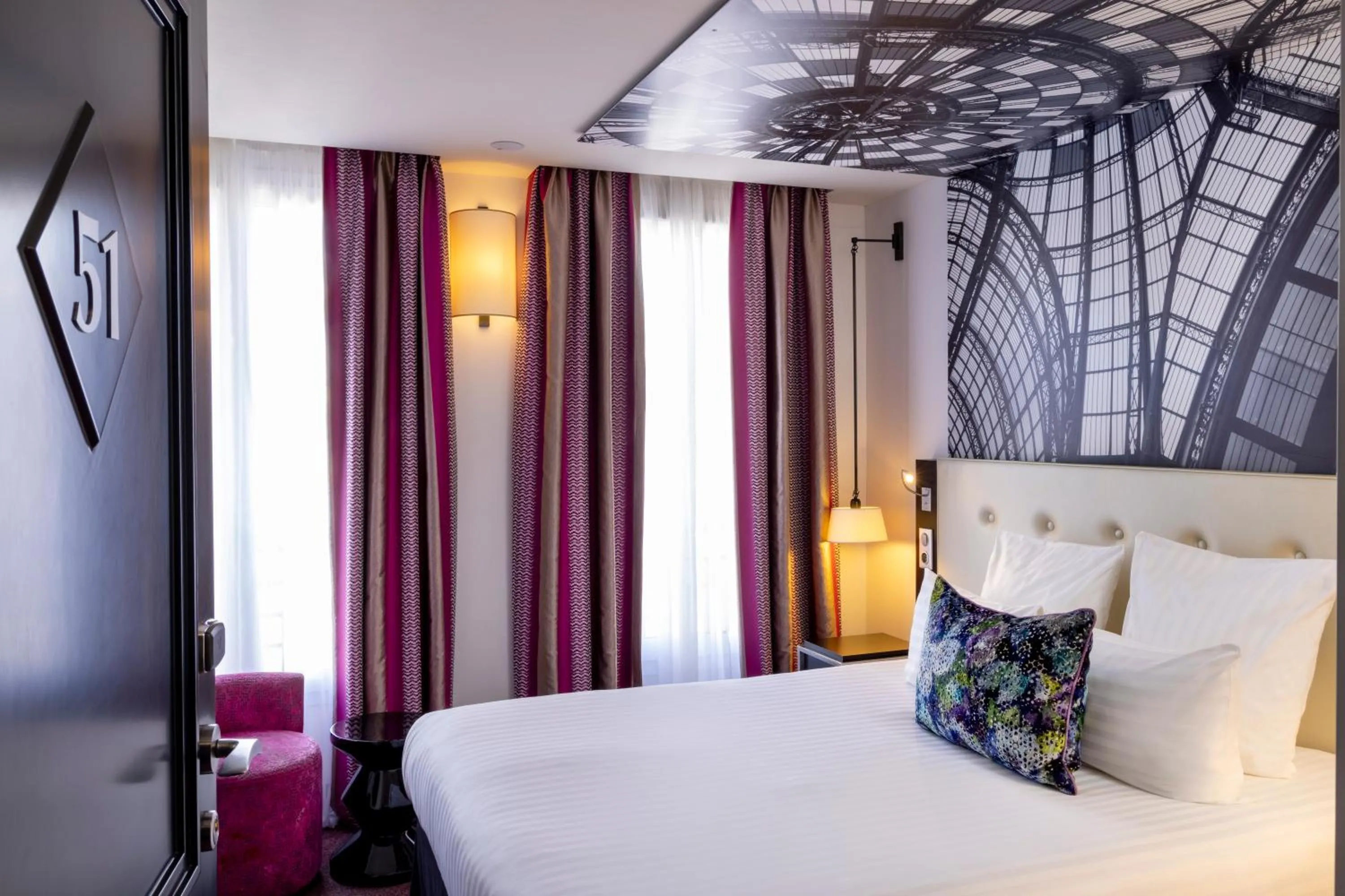 Photo of the whole room, Bed in Hôtel Gustave