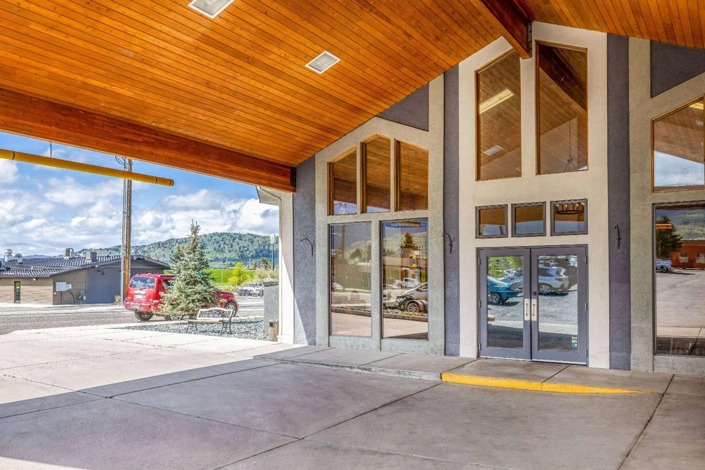 Property building in Wingate by Wyndham Butte City Center