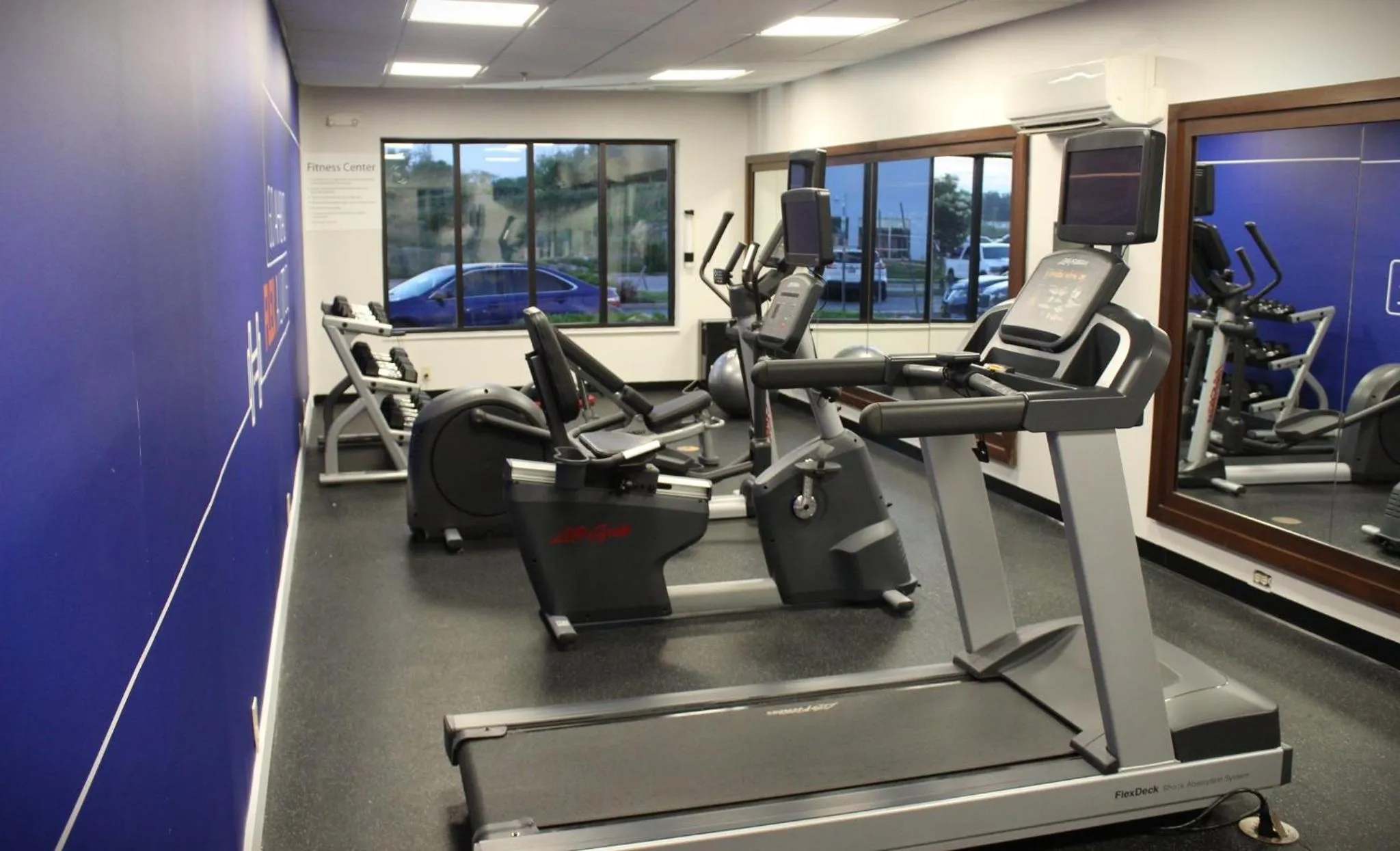 Spa and wellness centre/facilities in Holiday Inn Express & Suites Greenfield by IHG