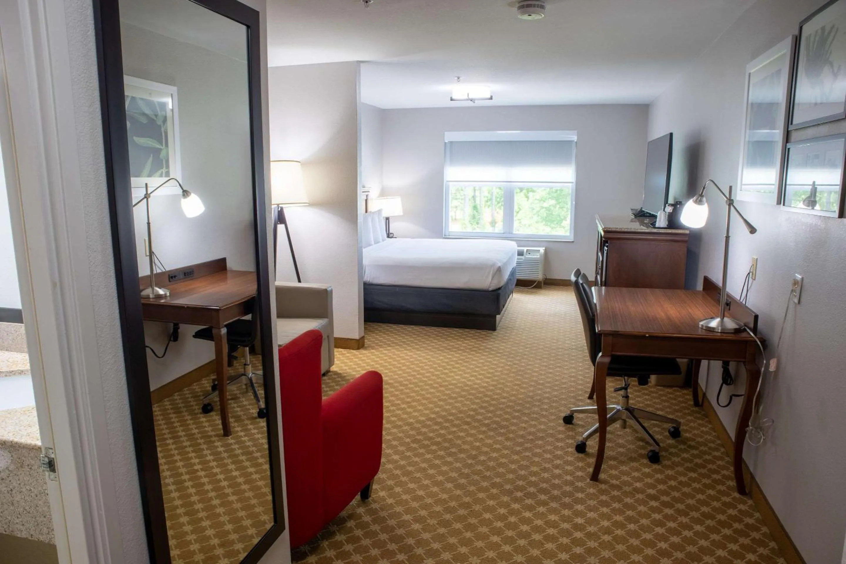 Bedroom, Bed in Country Inn & Suites by Radisson, Wilmington, NC