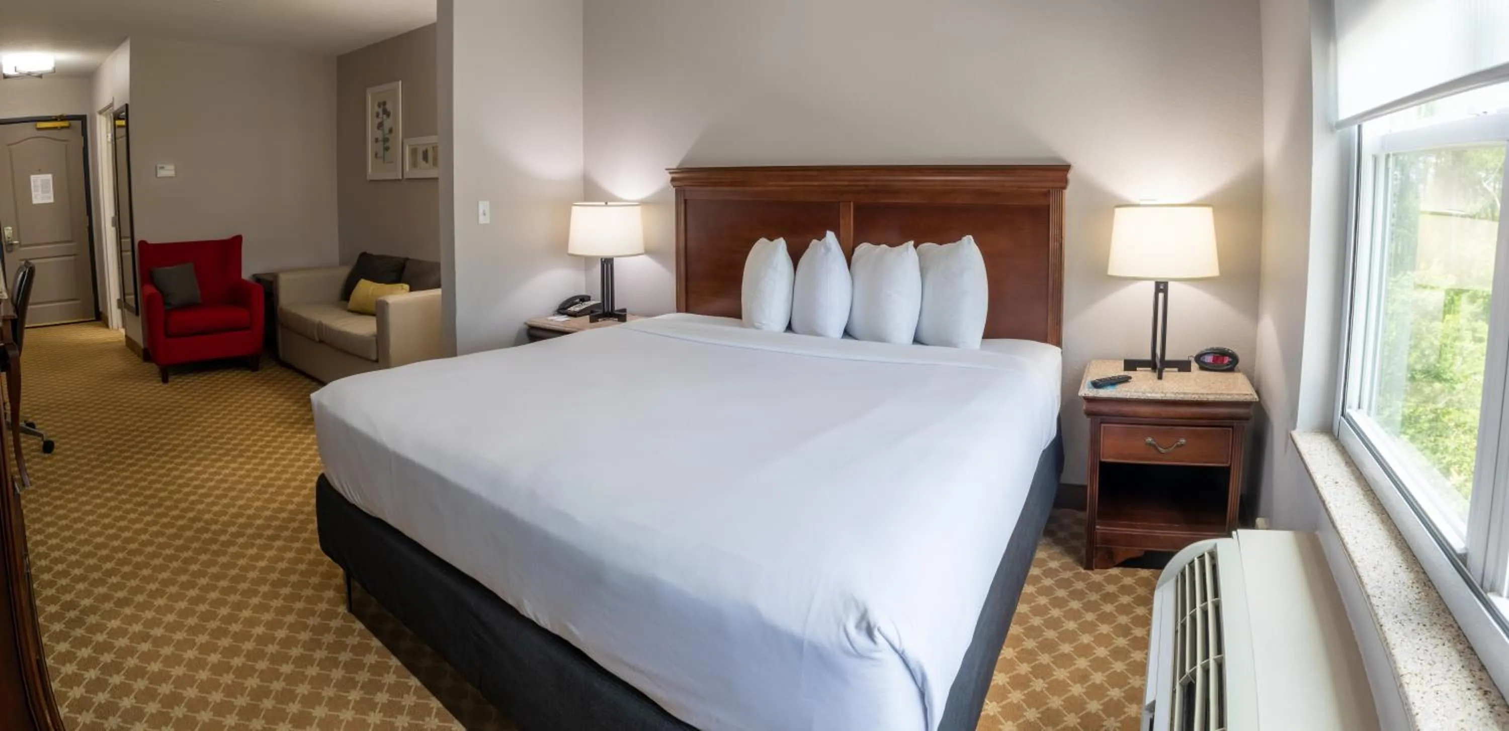 Bedroom, Bed in Country Inn & Suites by Radisson, Wilmington, NC