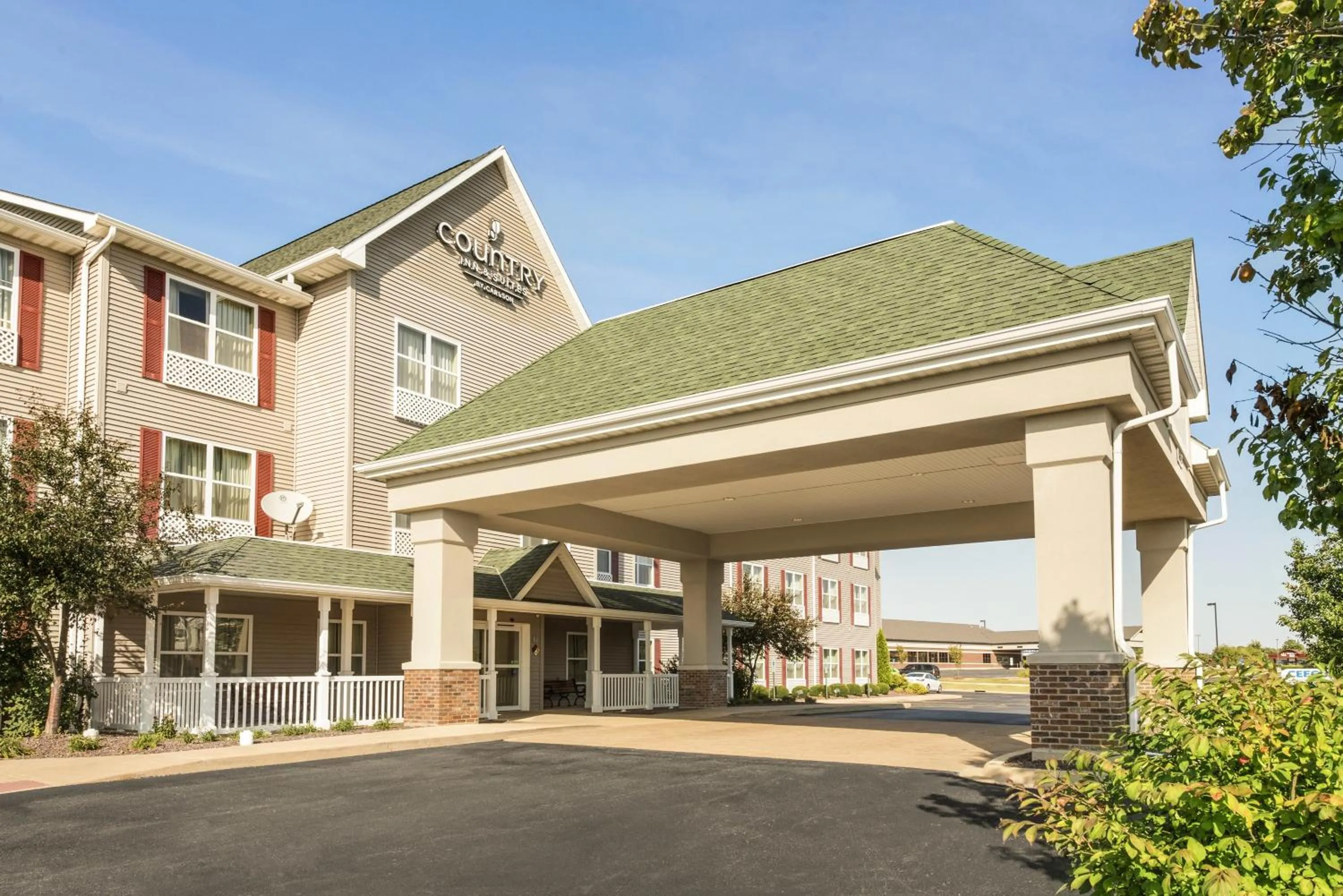 Facade/entrance in Country Inn & Suites by Radisson, Peoria North, IL