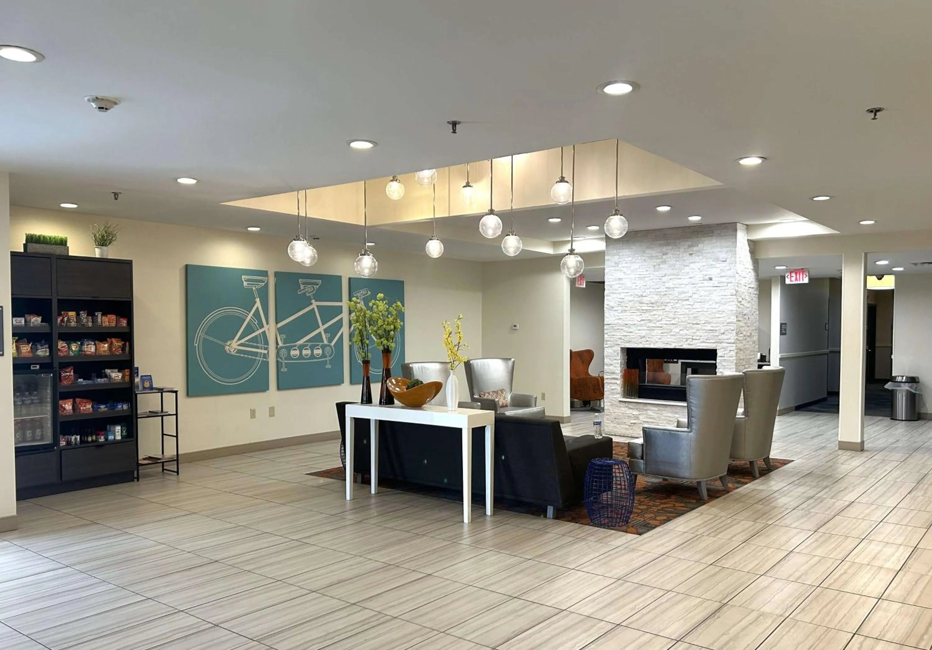 Lobby or reception in Best Western Erie Inn & Suites