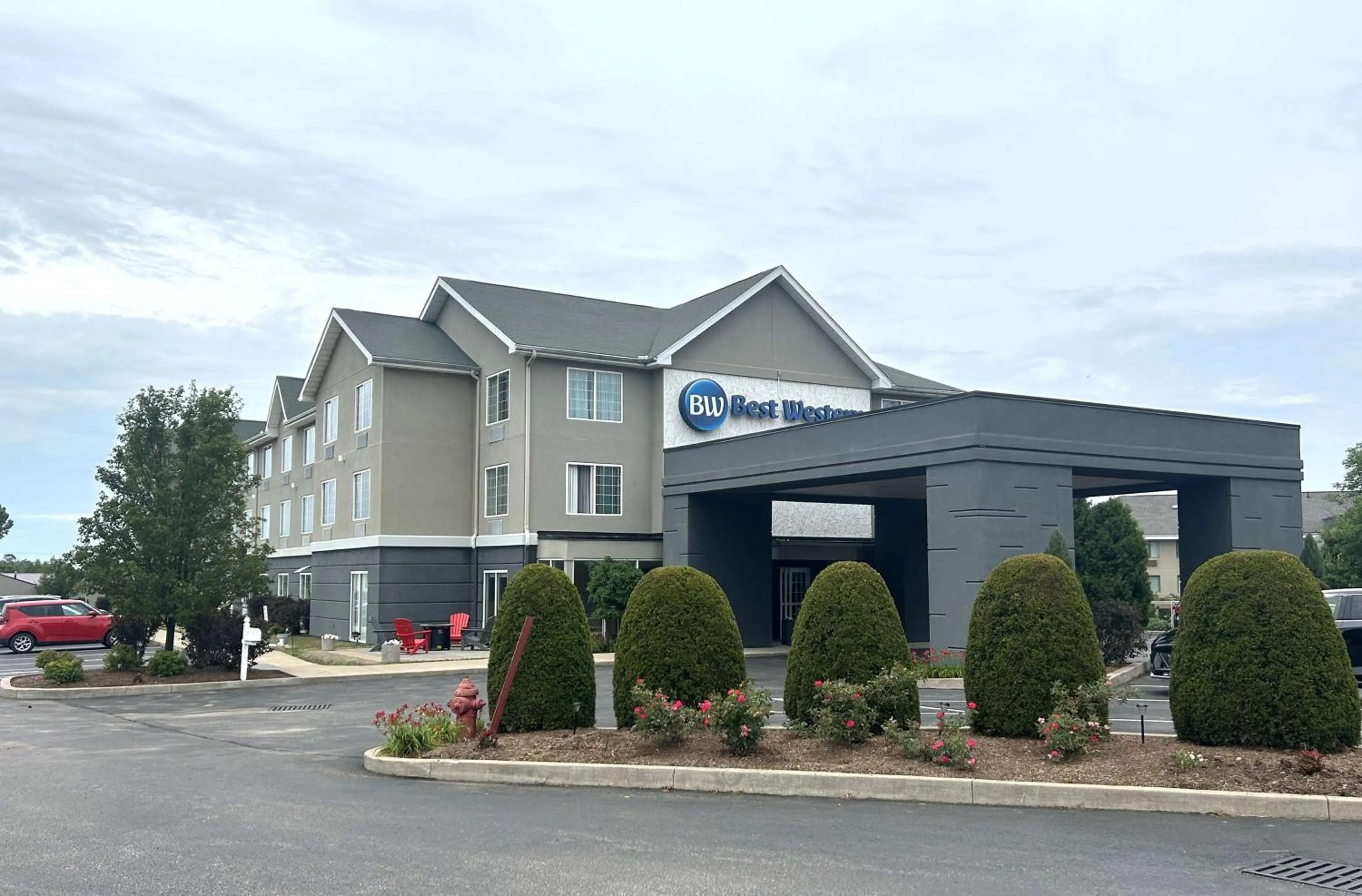 Property building in Best Western Erie Inn & Suites