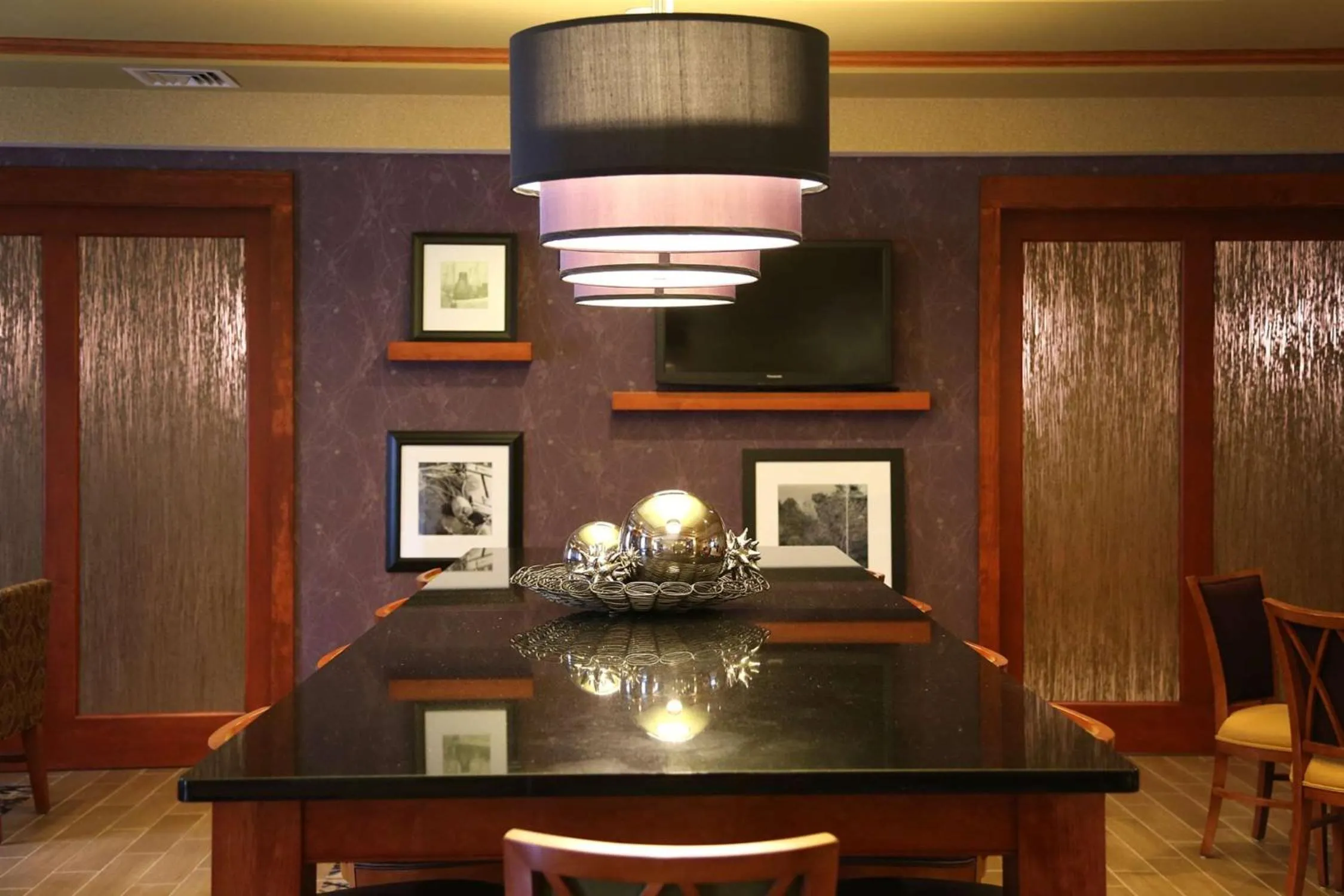 Restaurant/places to eat in Hampton Inn Easton