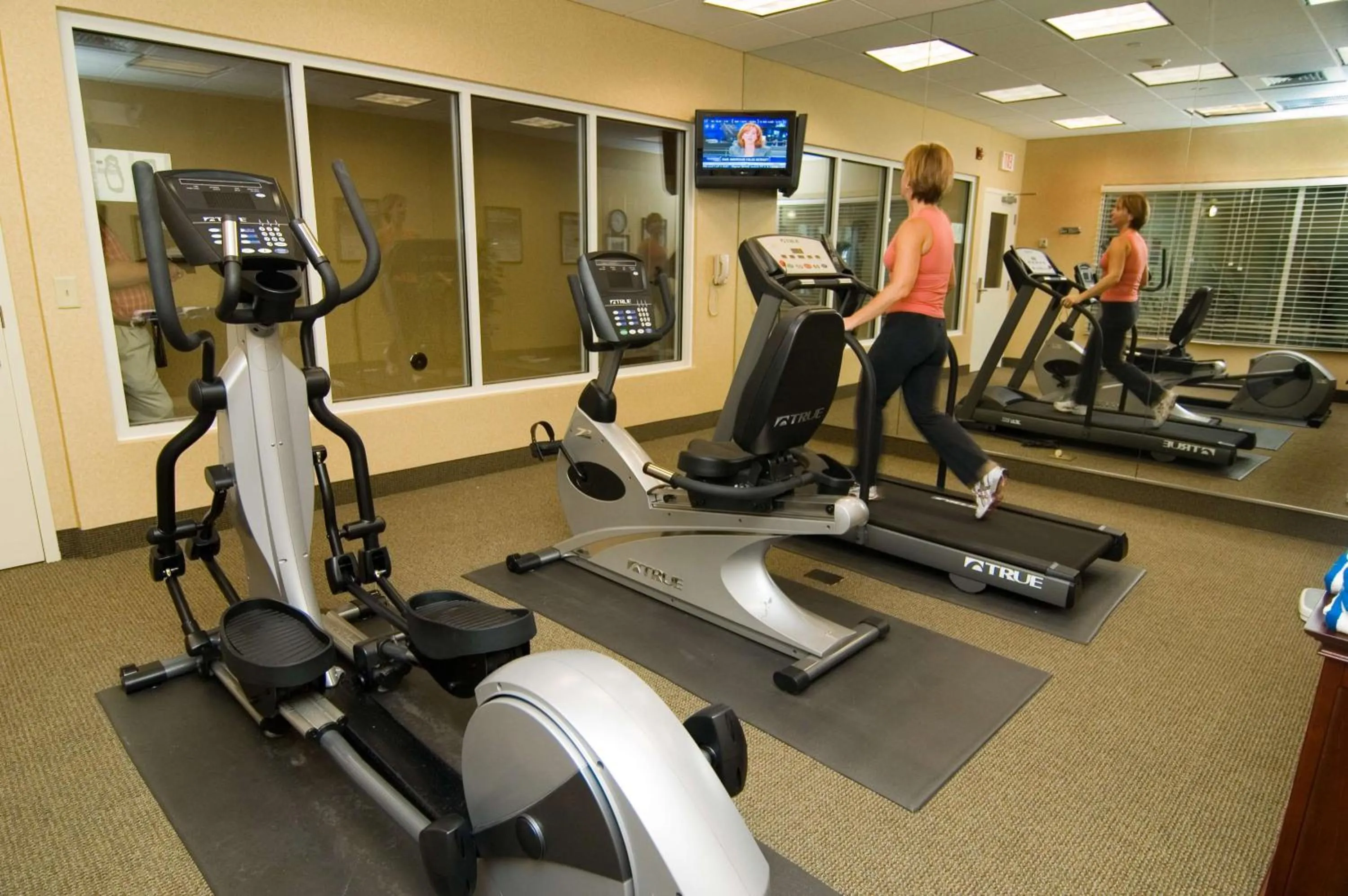 Fitness centre/facilities in Hampton Inn Easton