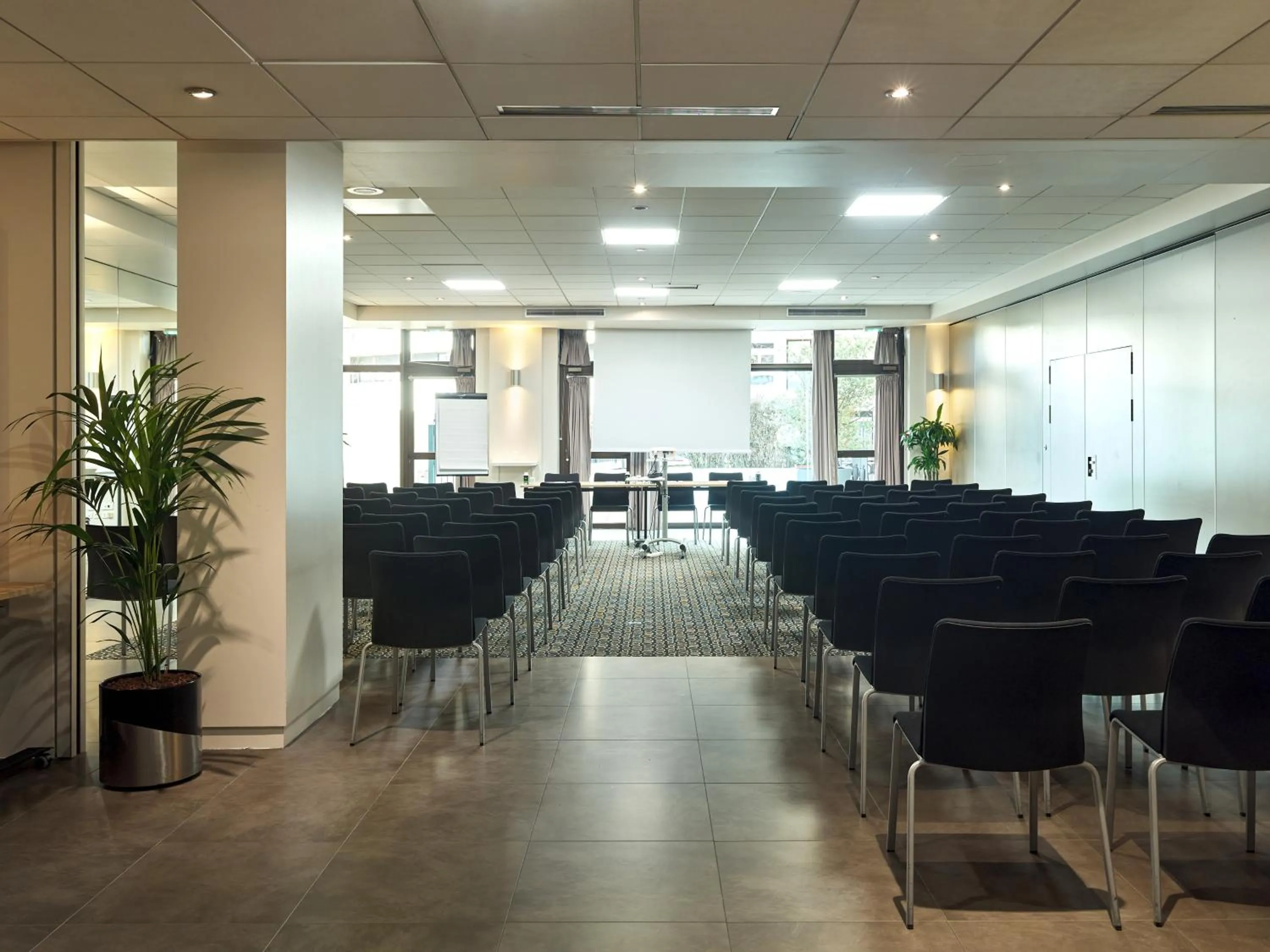 Meeting/conference room in B&B HOTEL Paris 17 Batignolles