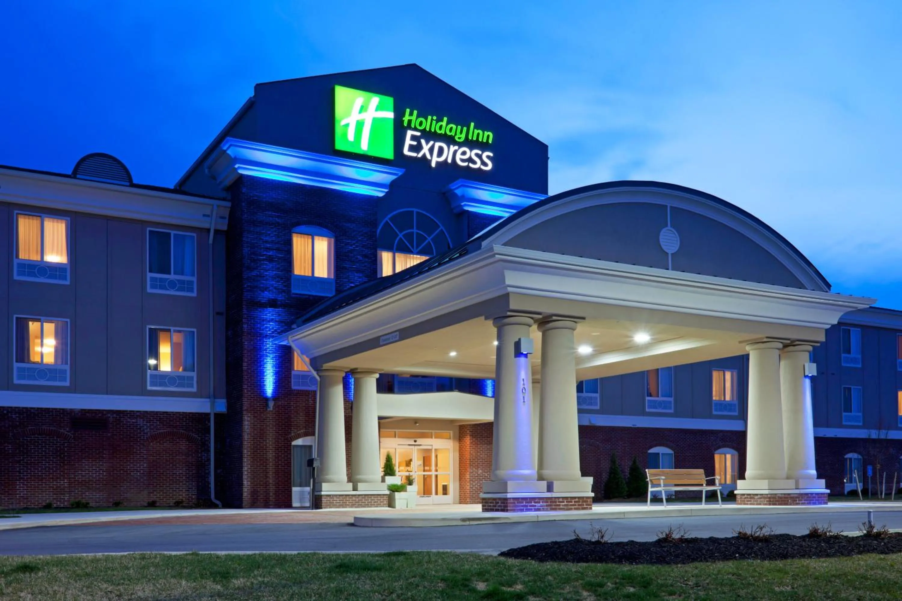 Property building in Holiday Inn Express Washington Court House by IHG