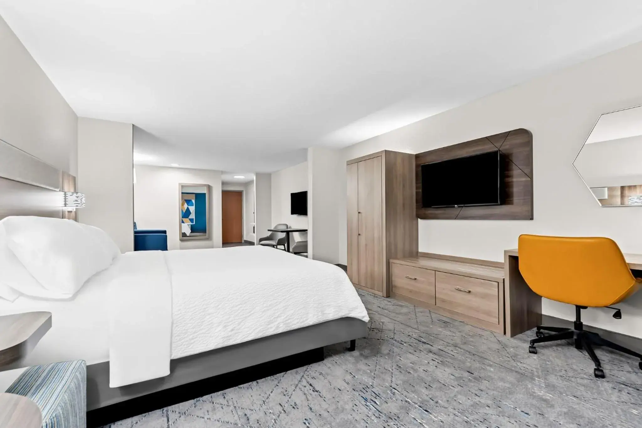 King Suite with Sofa Bed - Non-Smoking in Holiday Inn Express Washington Court House by IHG King Suite with Sofa Bed - Non-Smoking in Holiday Inn Express Washington Court House by IHG