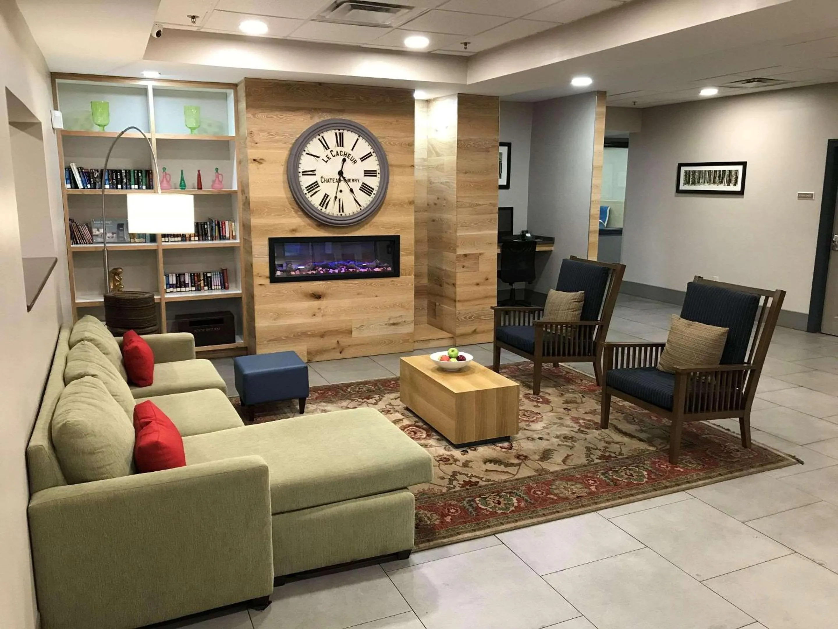 Lobby or reception in Country Inn & Suites by Radisson, Emporia, VA