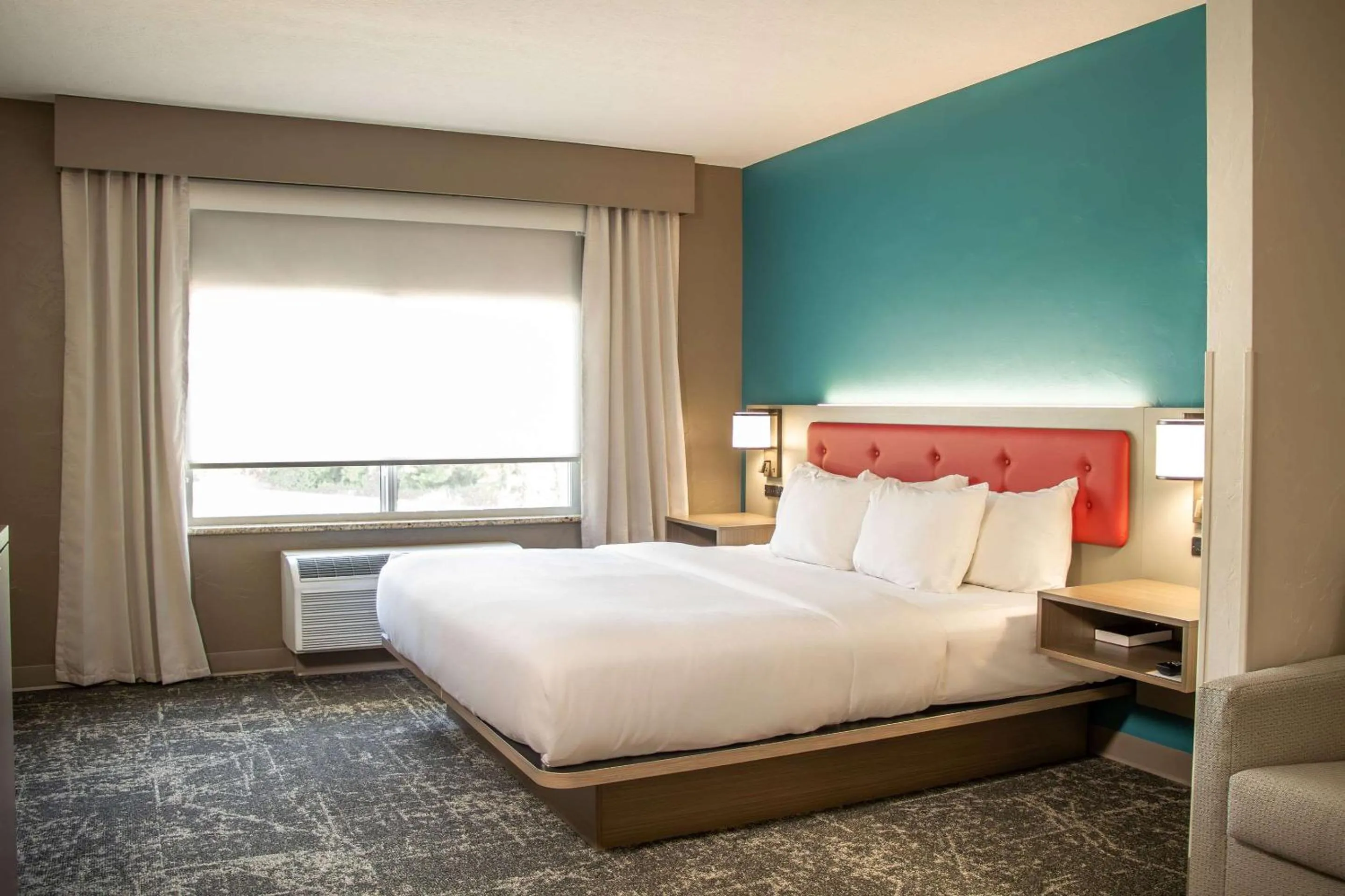 Bedroom, Bed in Comfort Inn & Suites Dover