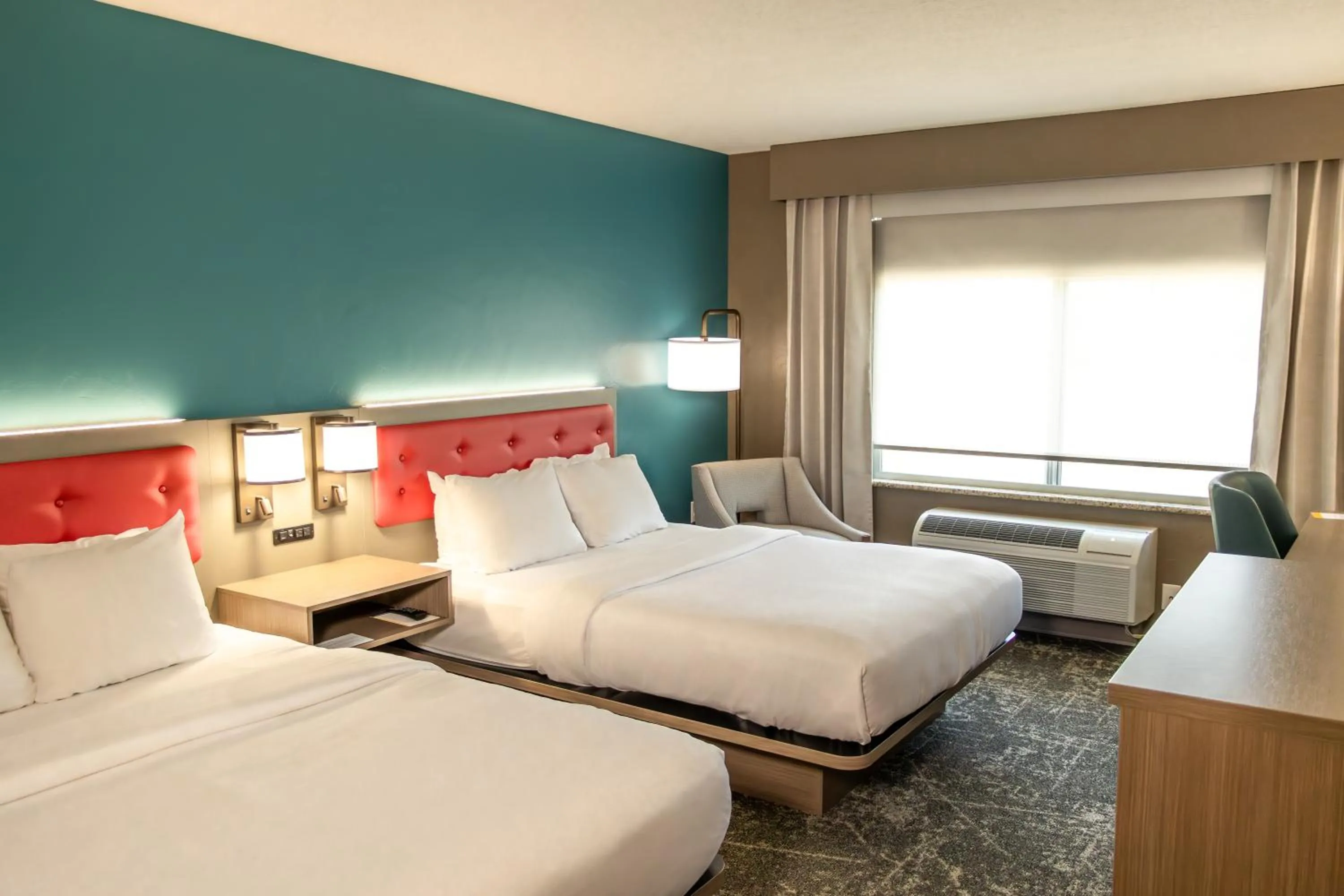 Bed in Comfort Inn & Suites Dover