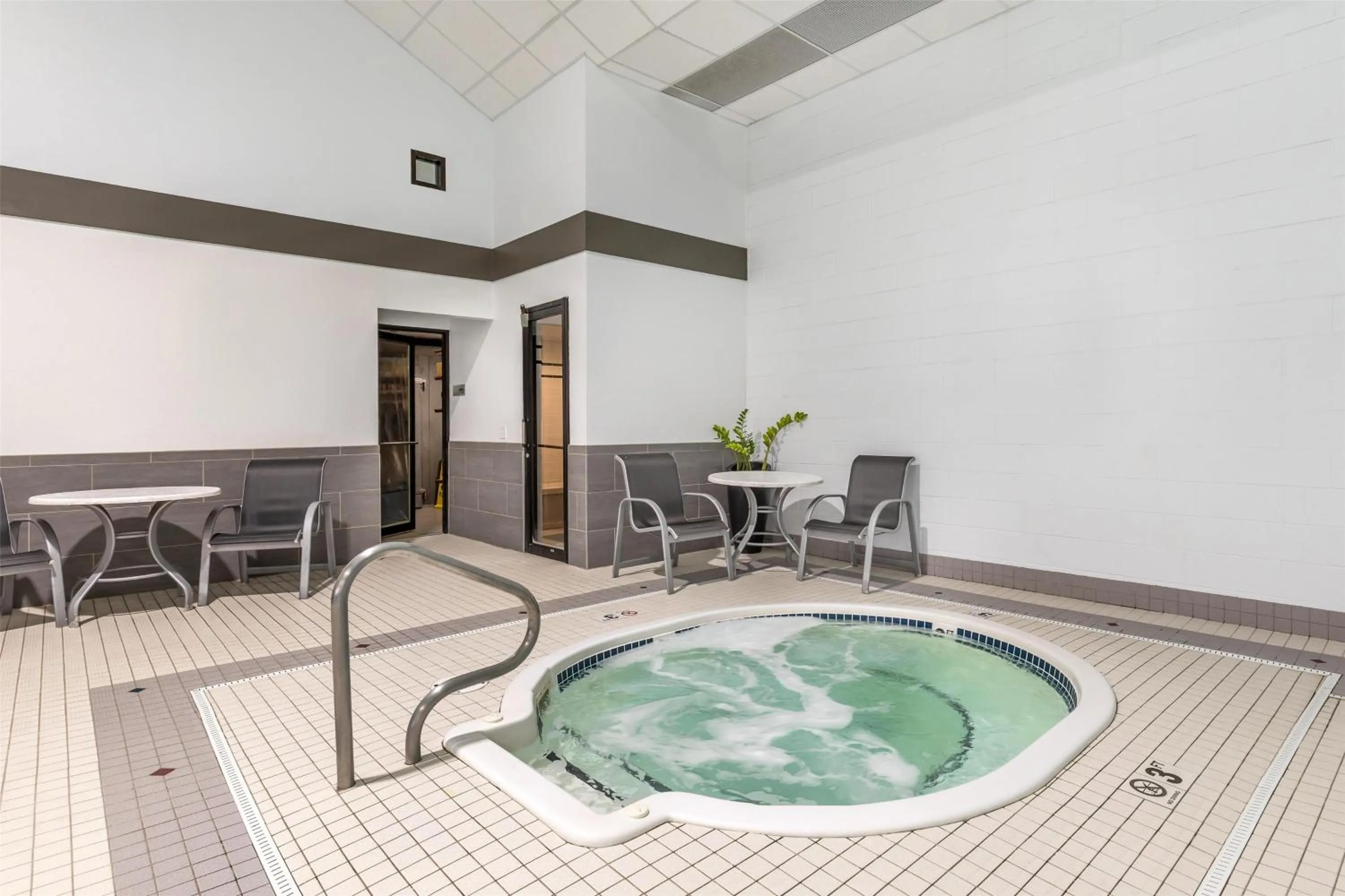 Pool view in Best Western Plus Great Northern Inn