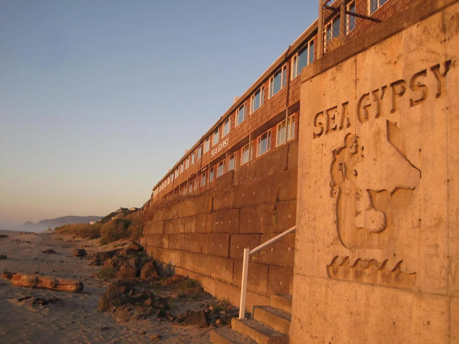 Property building in Sea Gypsy Rentals