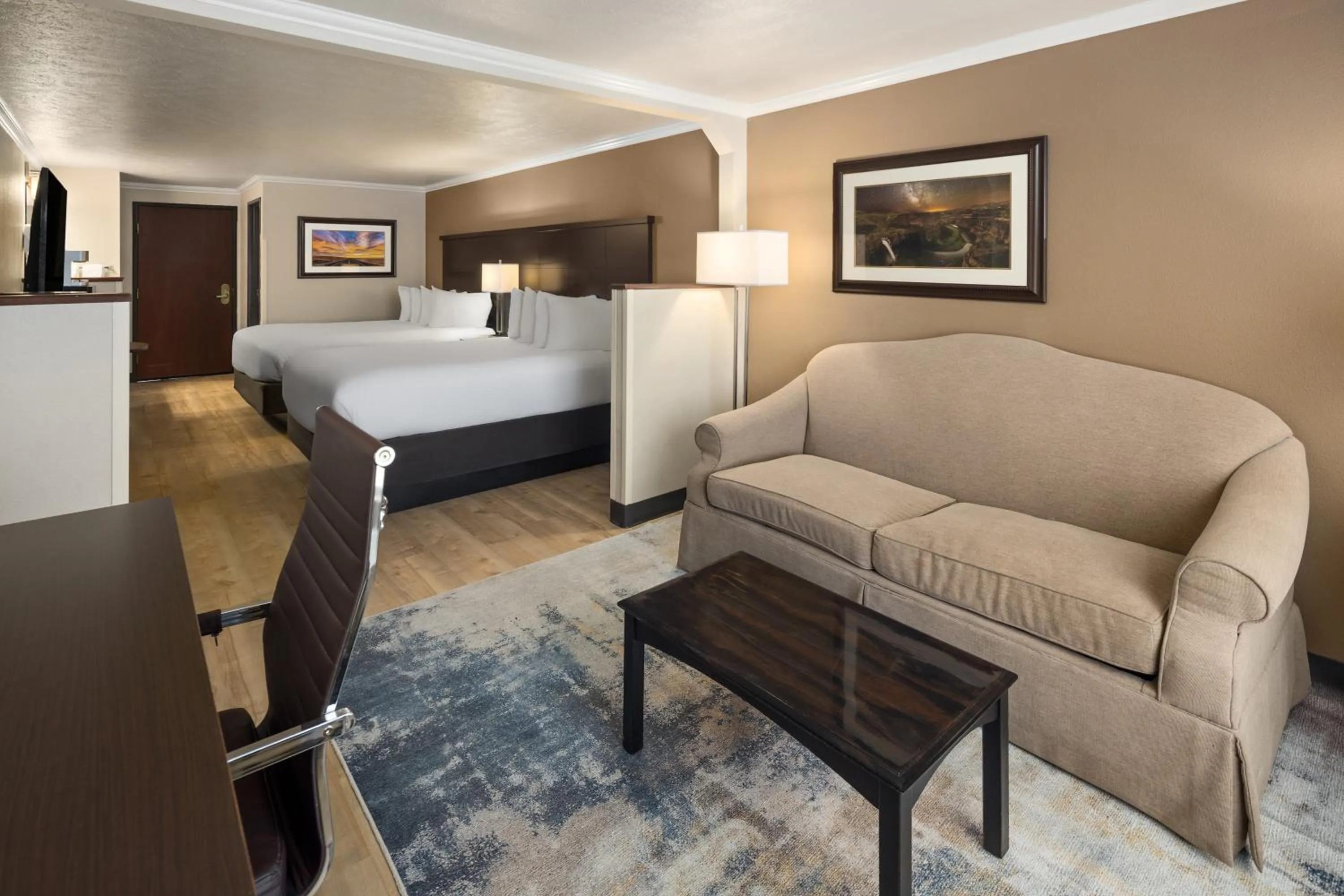 Bed in Ramada by Wyndham Moses Lake