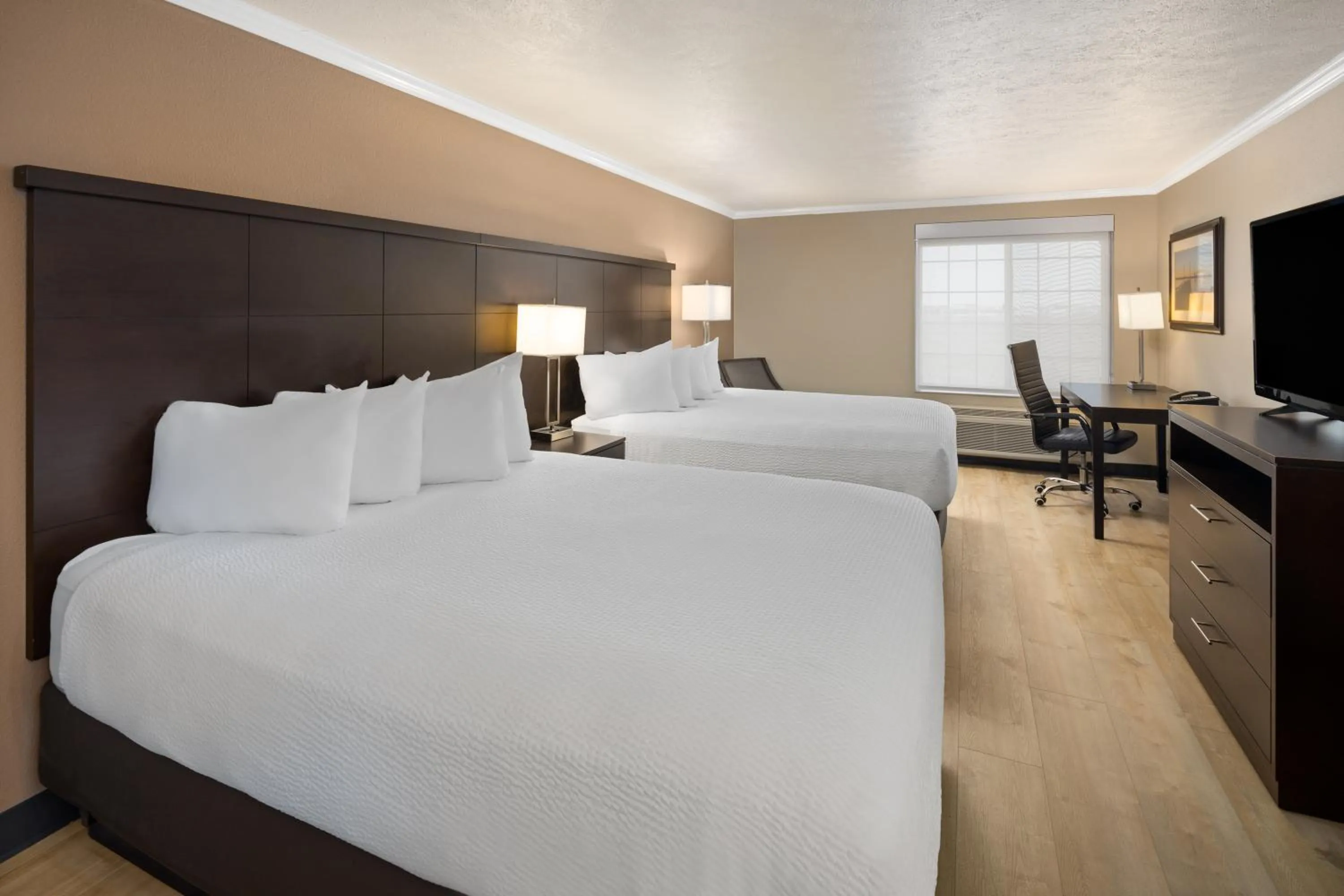 Bed in Ramada by Wyndham Moses Lake