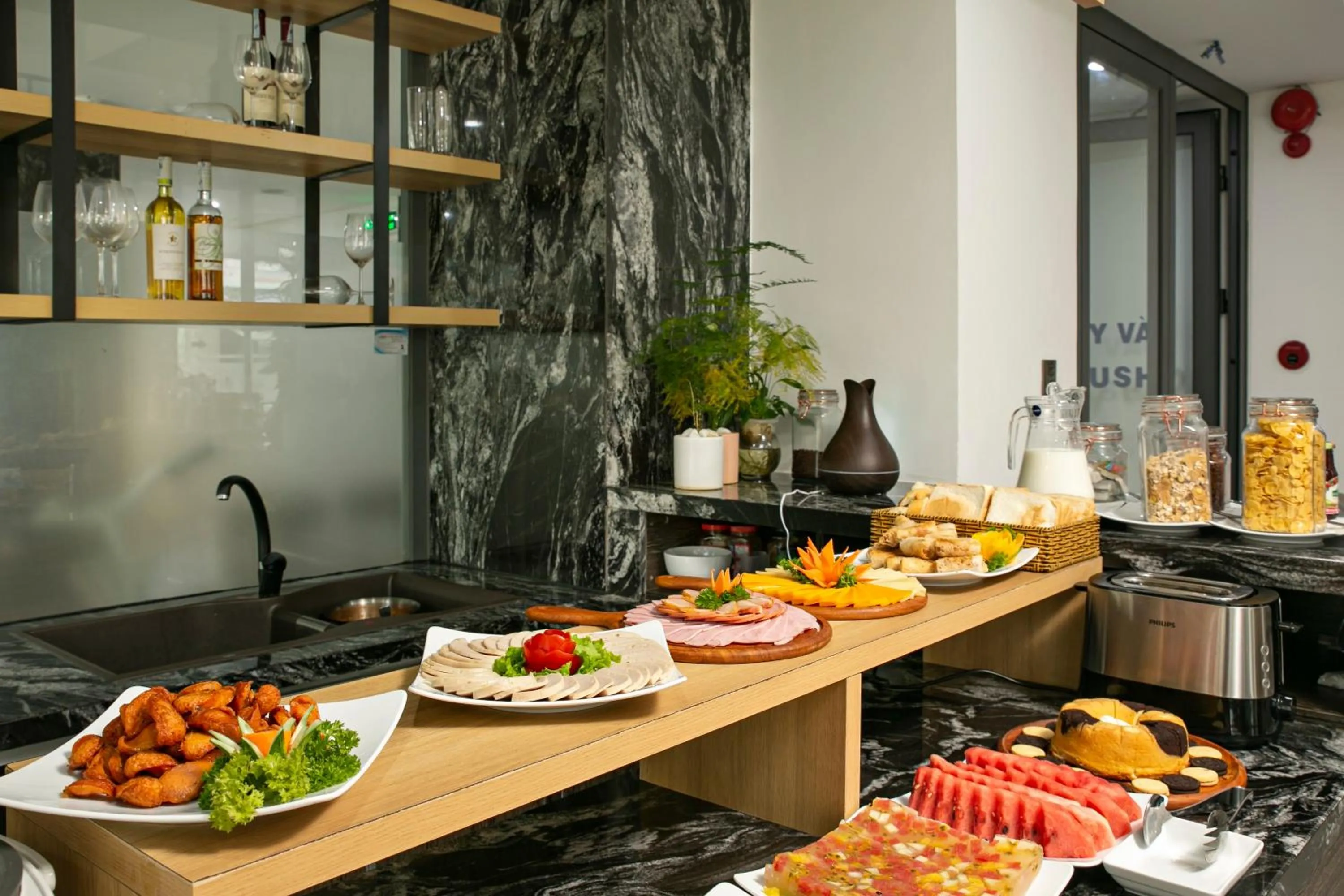 Dining area in Meliora Hotel & Apartment