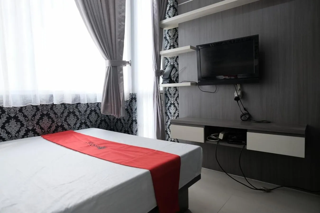 Bedroom, Bed in RedLiving Apartemen Saladdin Mansion - RAN Management