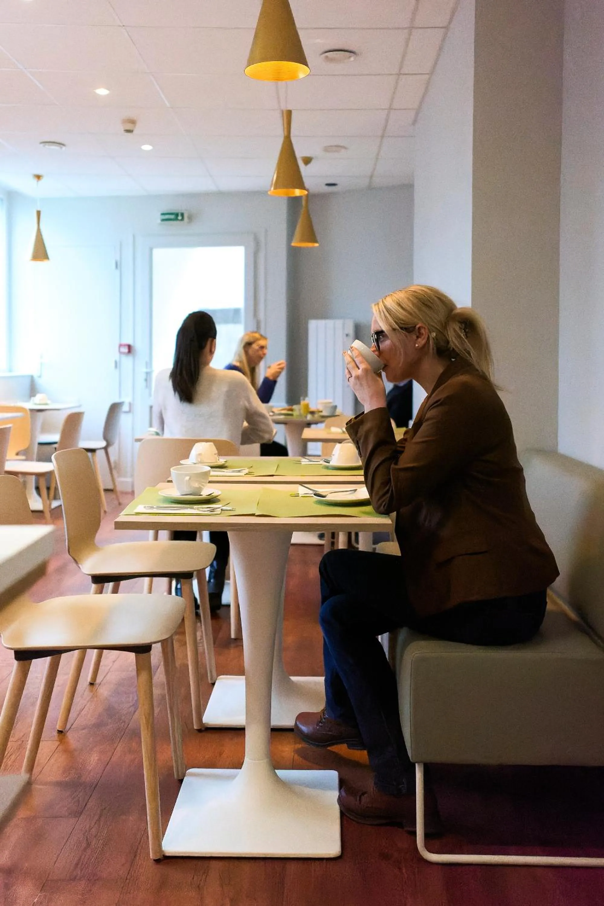 Breakfast in Kyriad Hôtel Lamballe - Gare TGV - Centre ville