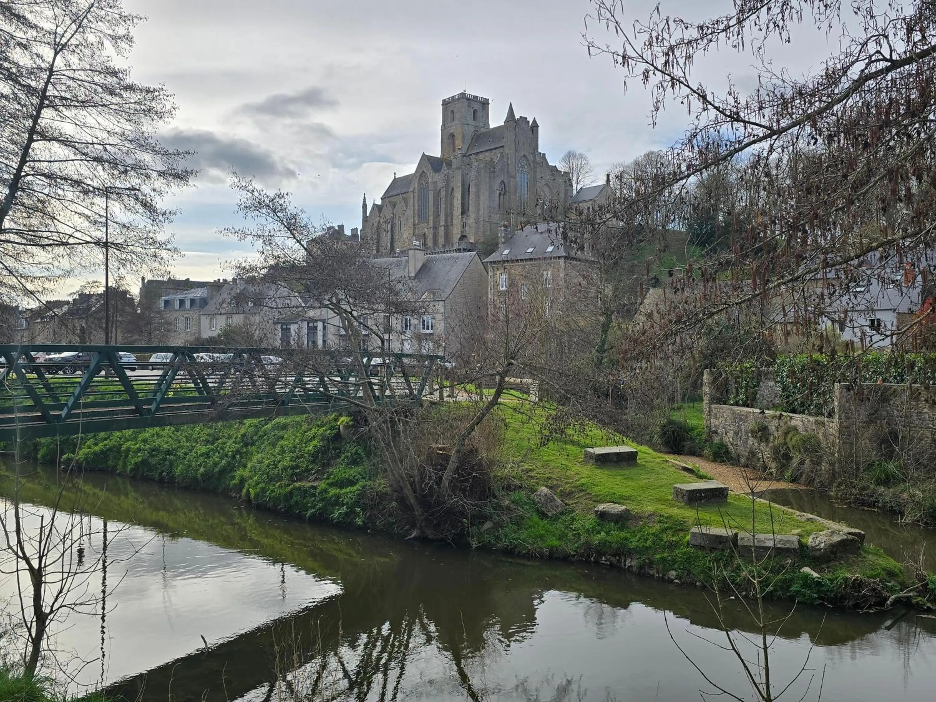 Kyriad Hôtel Lamballe - Gare TGV - Centre ville