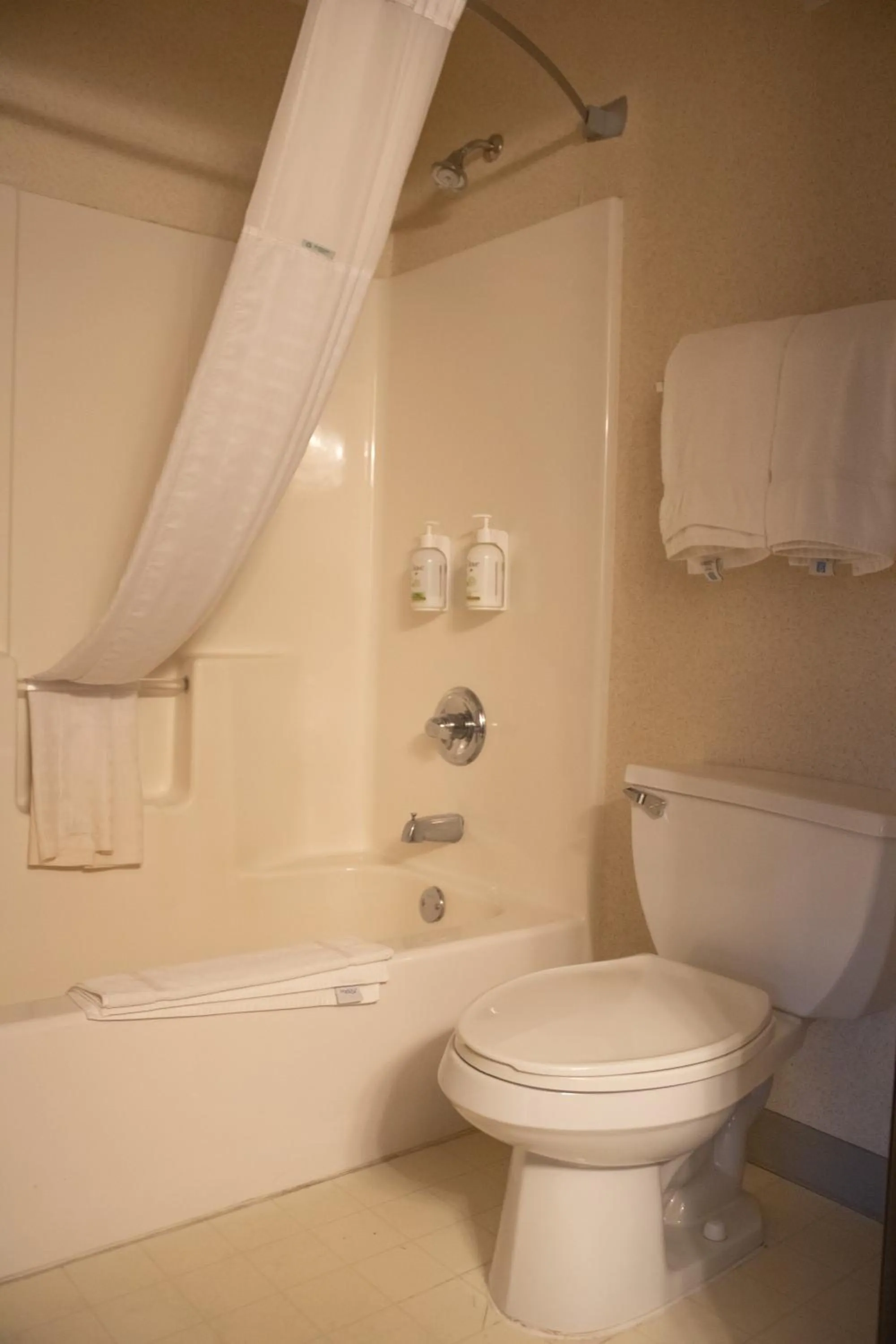 Bathroom in Baymont by Wyndham Howell/Brighton