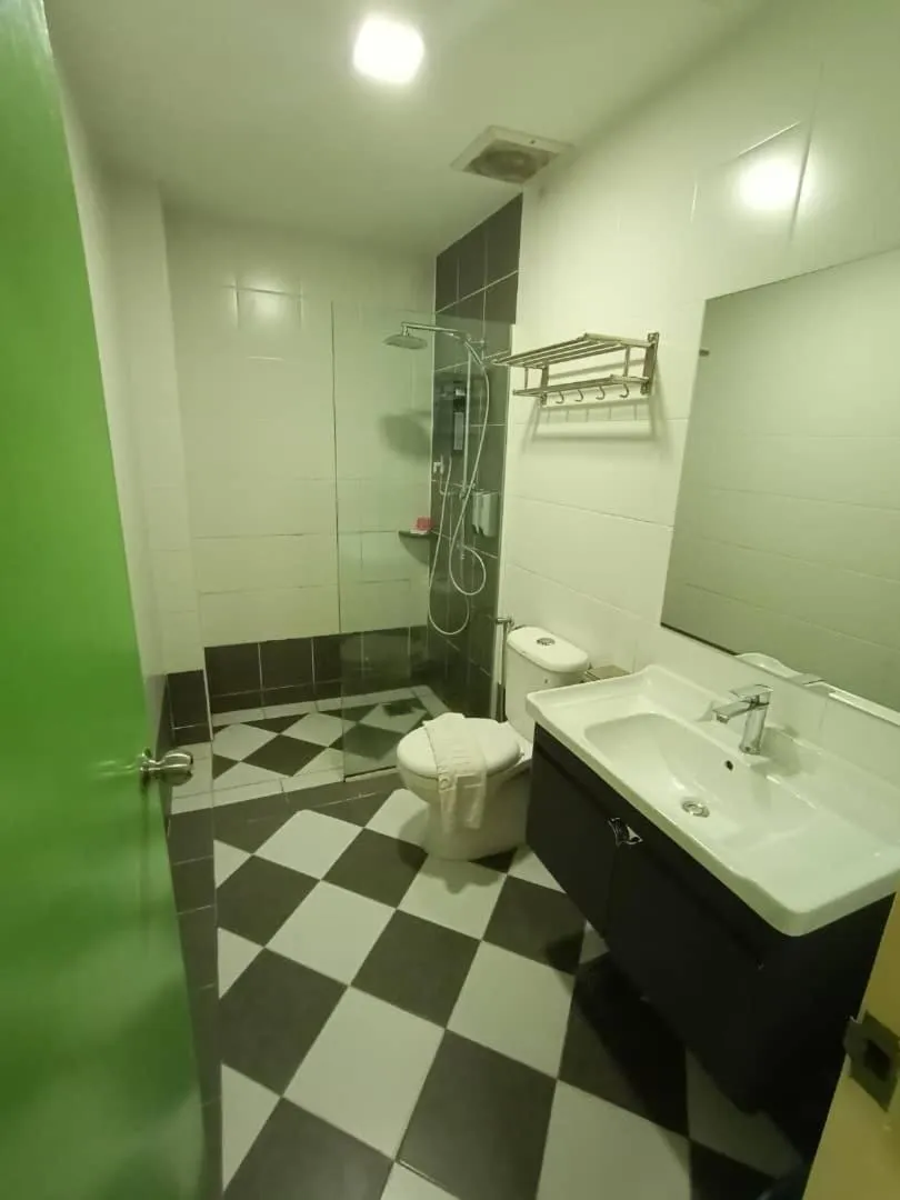 Bathroom in W Hotel Cemerlang