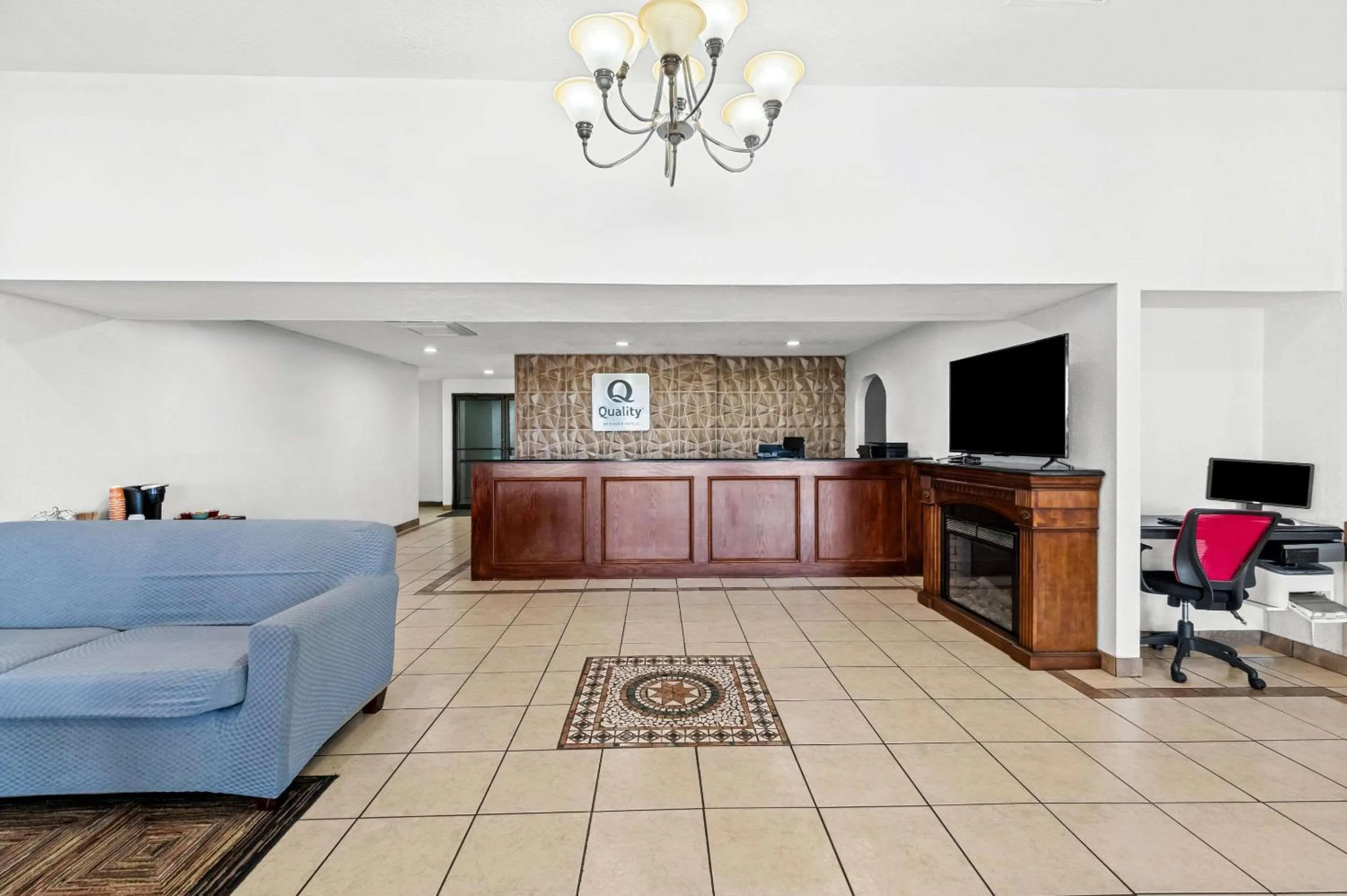 Lobby or reception in Quality Inn Plainview