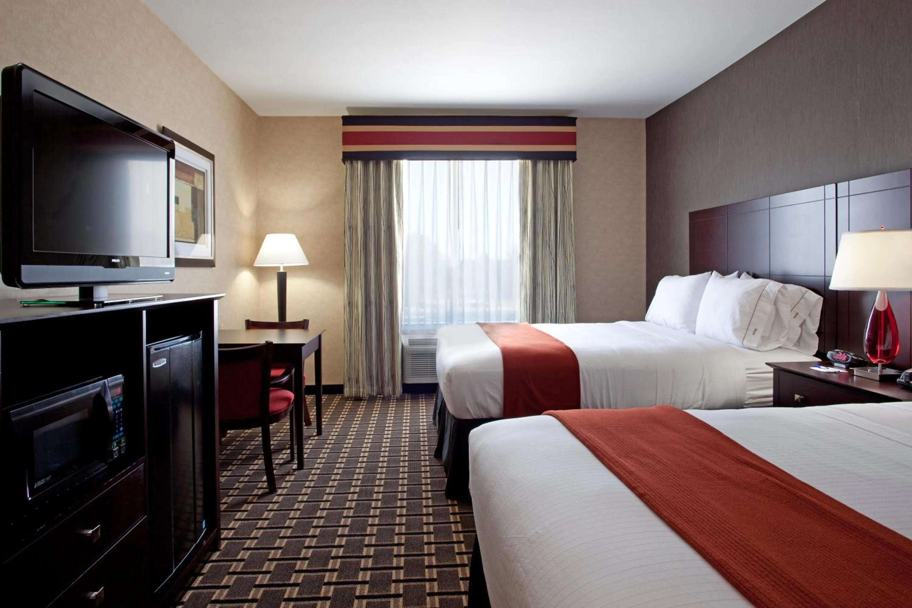 Photo of the whole room, Bed in Holiday Inn Express Amite by IHG