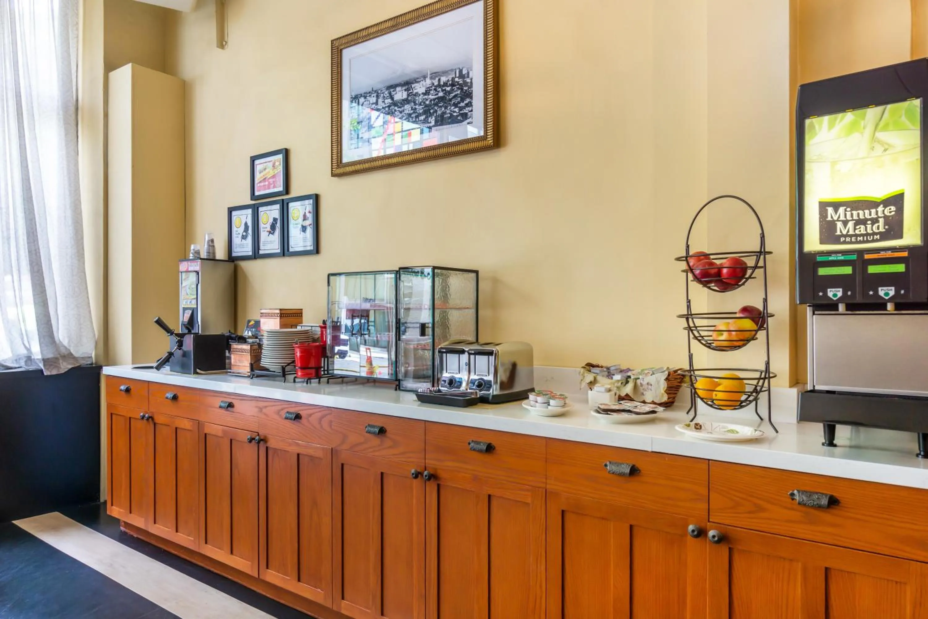 Continental breakfast in Best Western Plus Pioneer Square Hotel Downtown