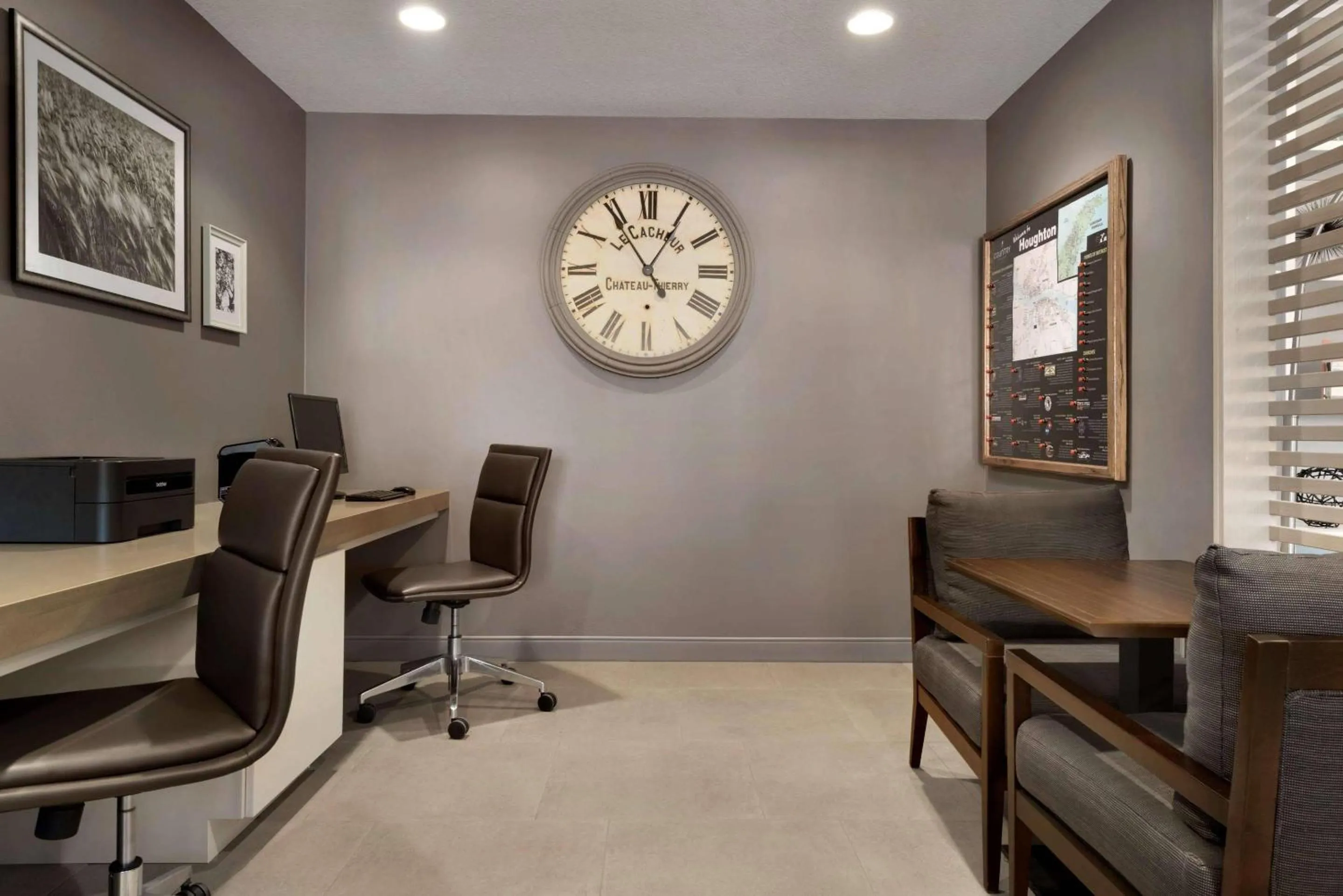 Business facilities in Country Inn & Suites by Radisson, Houghton, MI