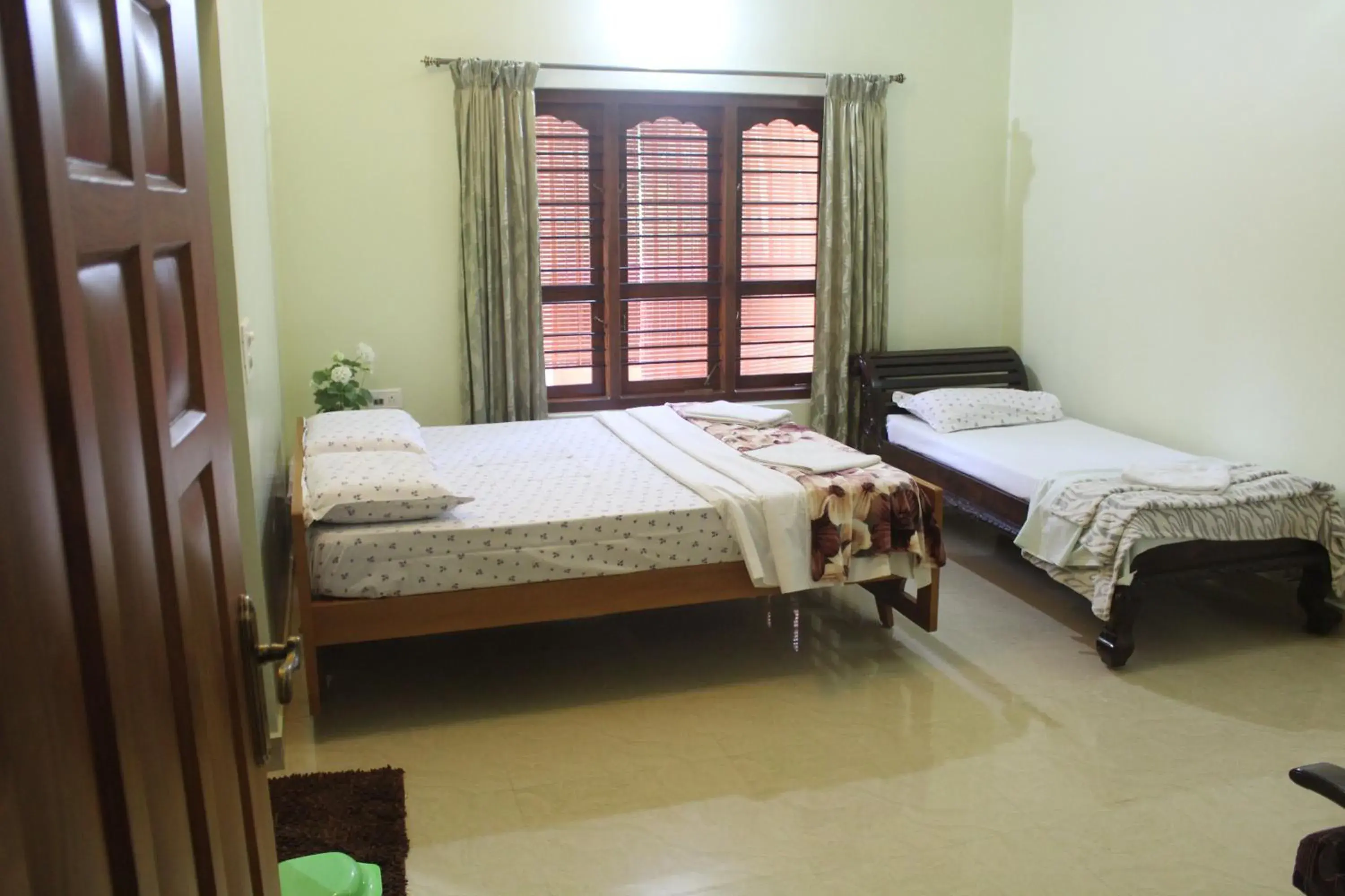 Standard Triple Room - single occupancy in Whistling Woods Farm Stay Standard Triple Room - single occupancy in Whistling Woods Farm Stay