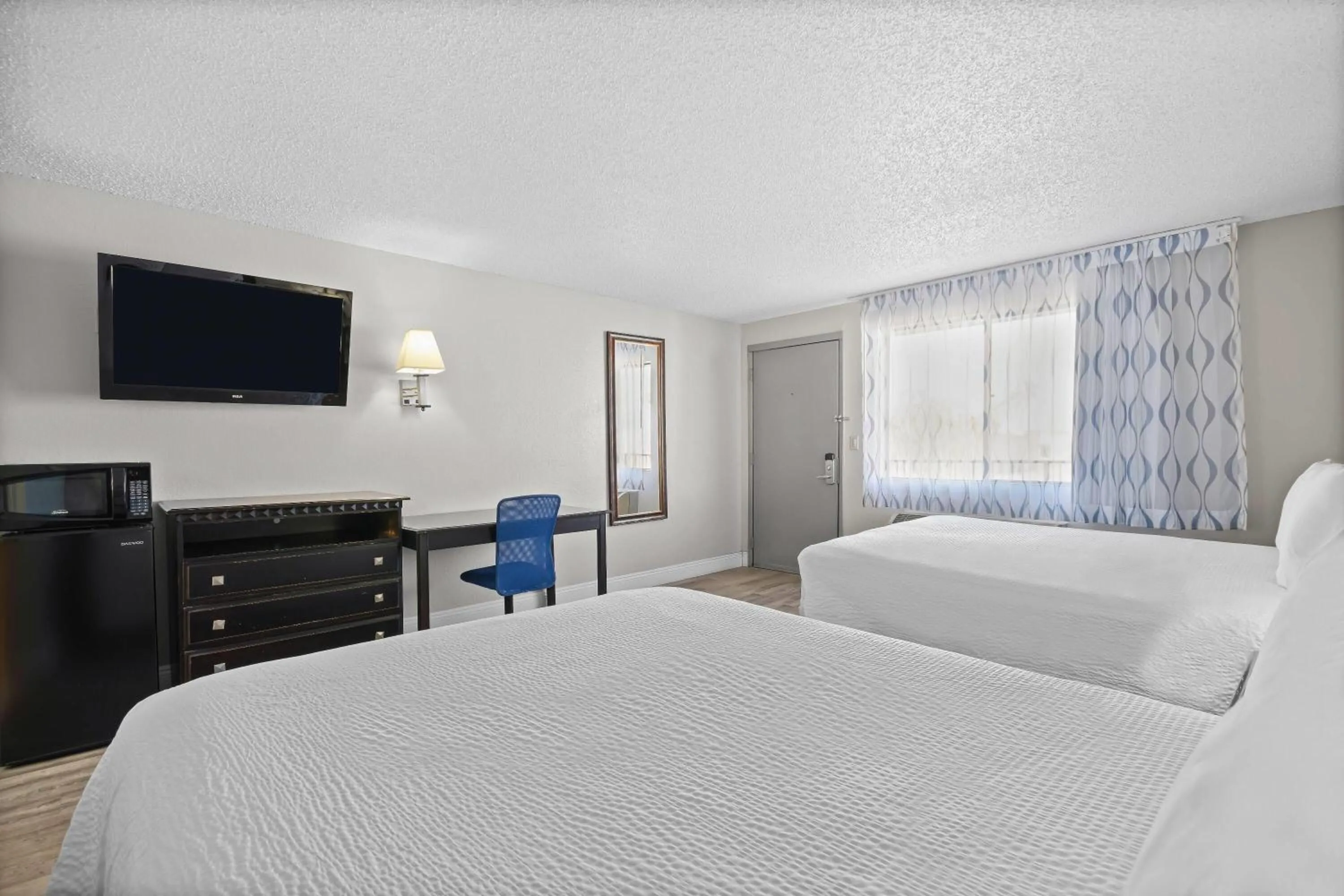 Bed in Days Inn by Wyndham Lost Hills