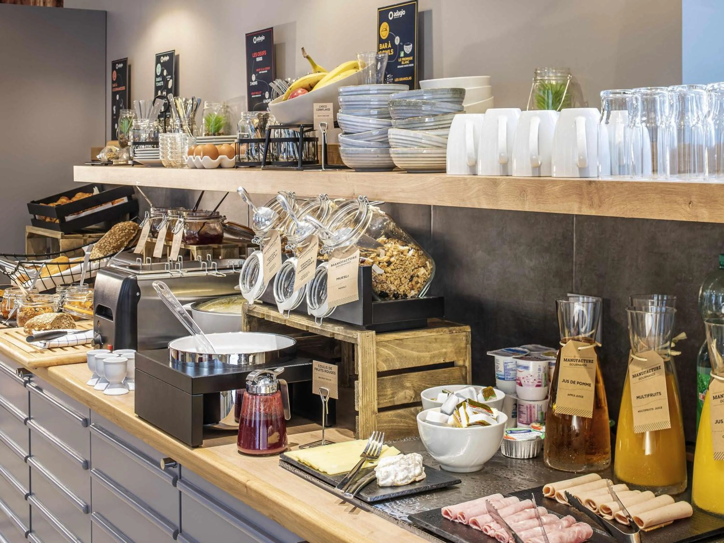 Breakfast in Aparthotel Adagio Lille Centre Grand Place