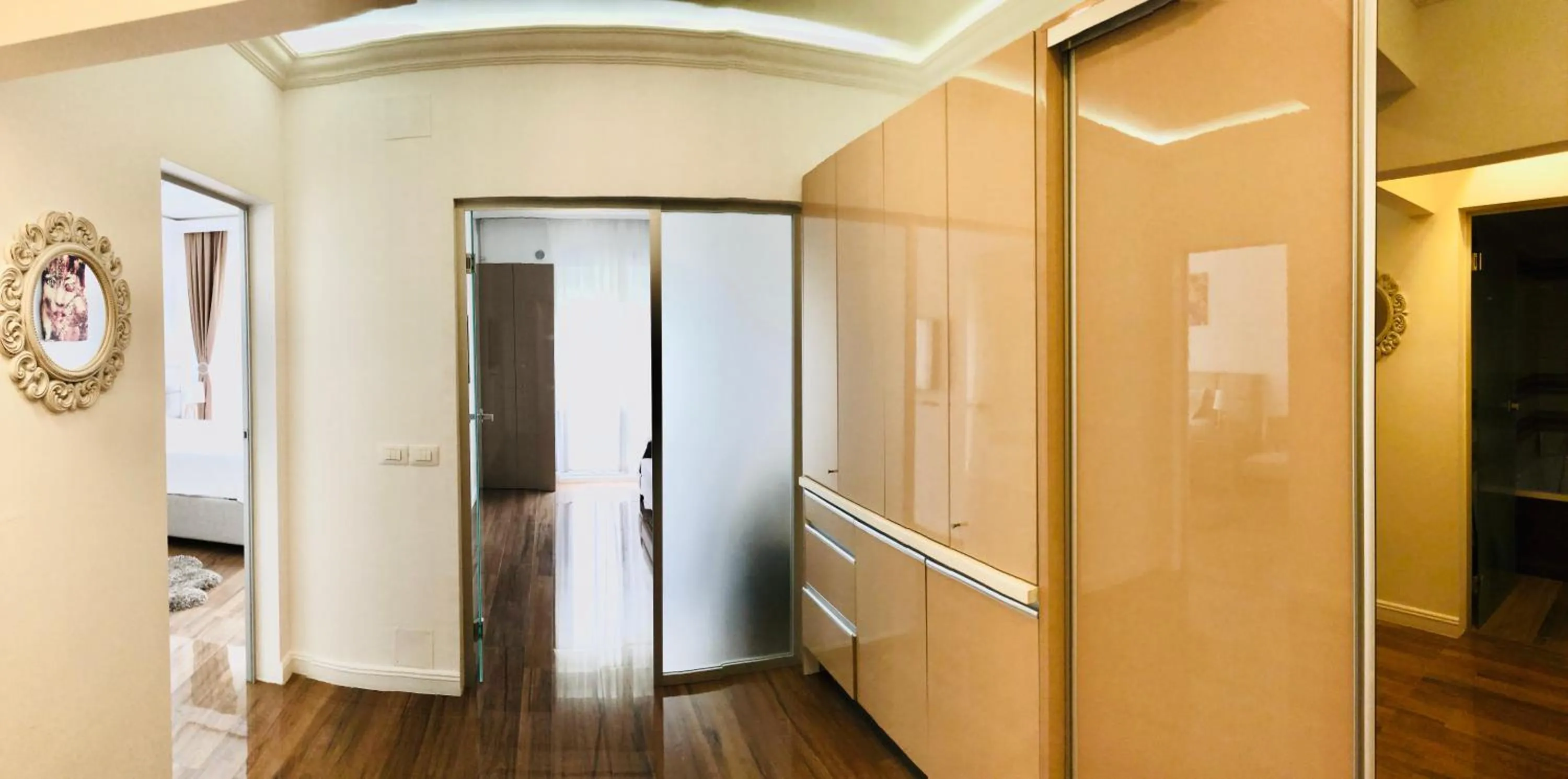 White Tower Mamaia Apartament