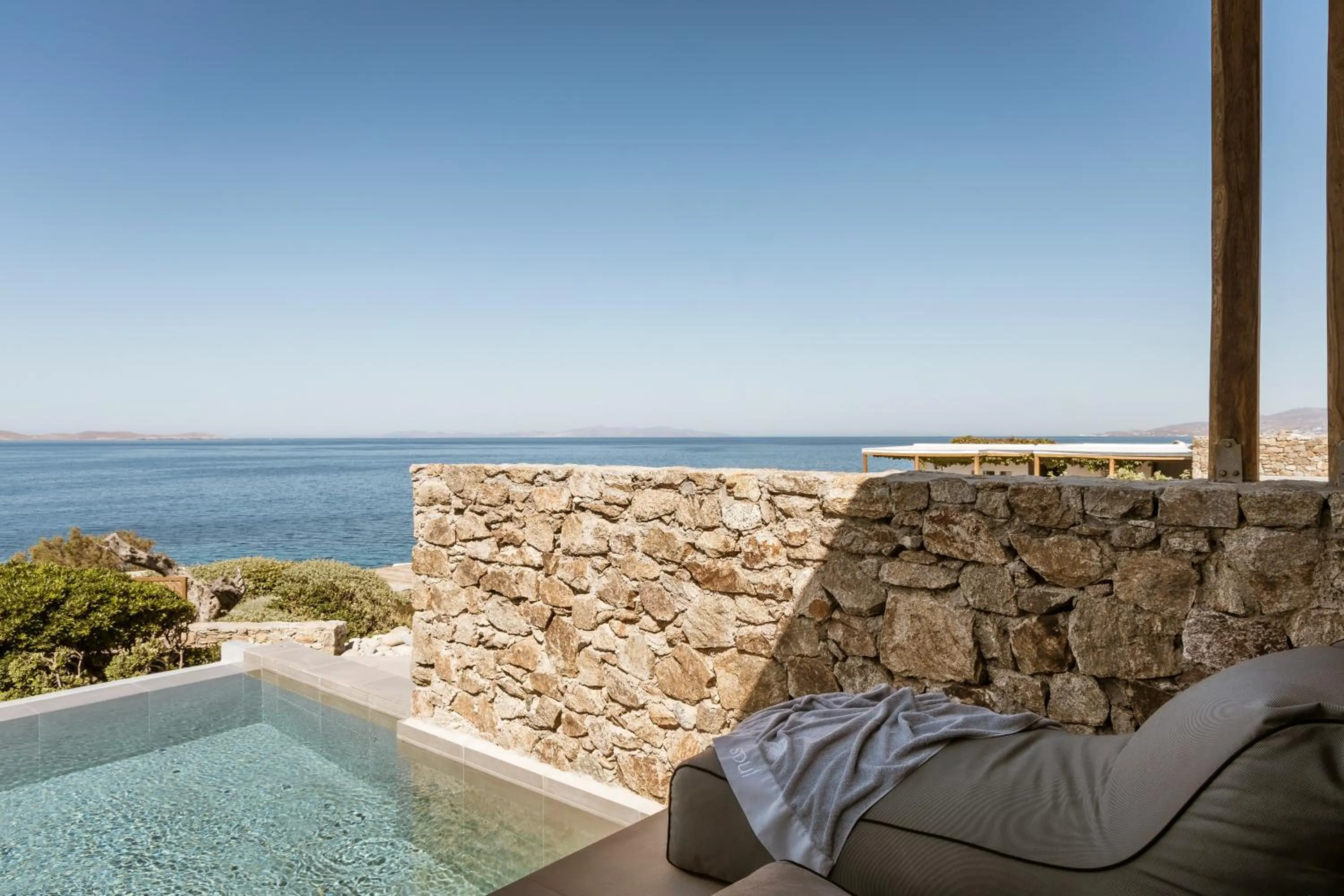 Patio in Mykonos Soul Luxury Suites