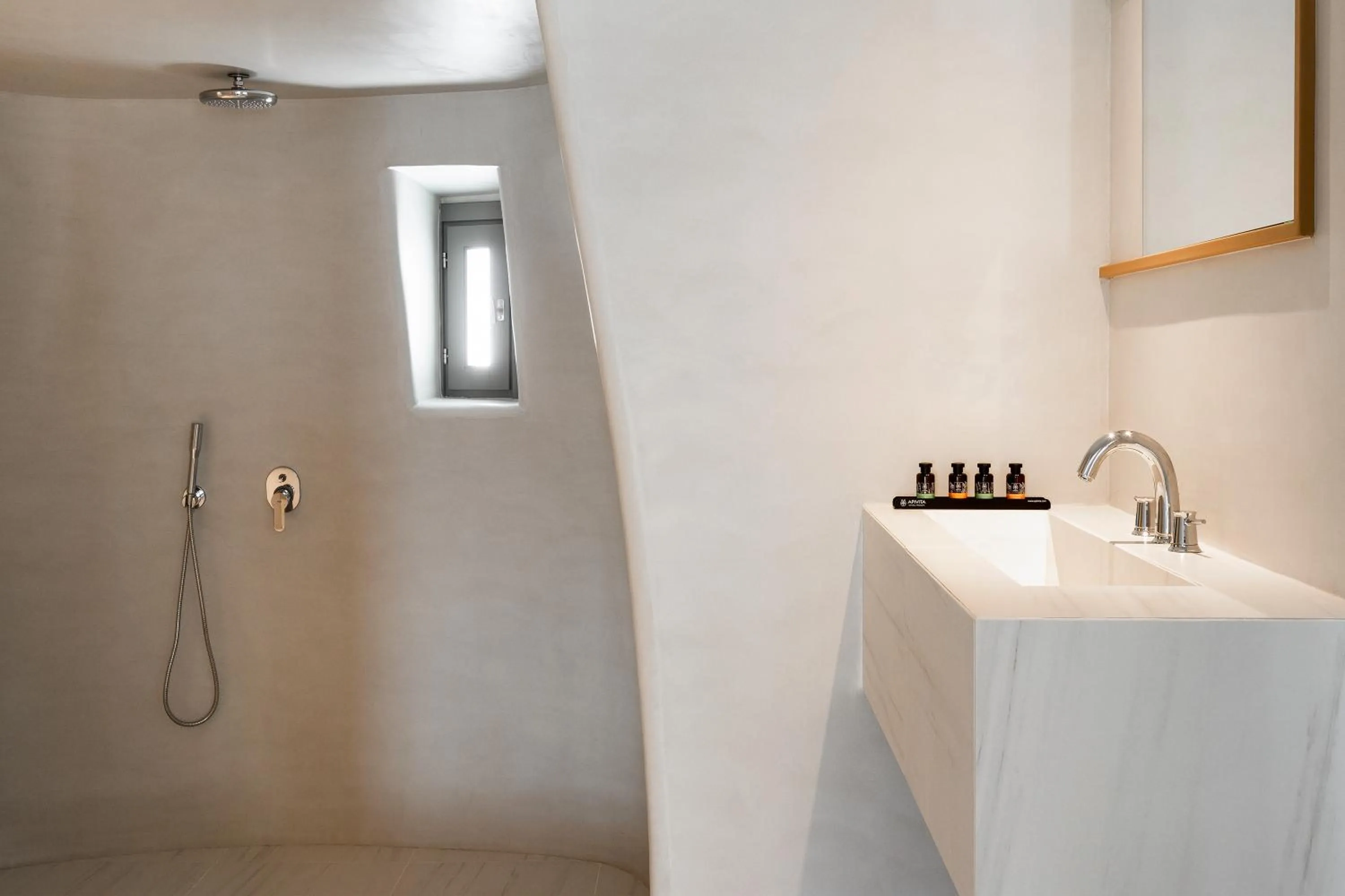 Shower in Mykonos Soul Luxury Suites