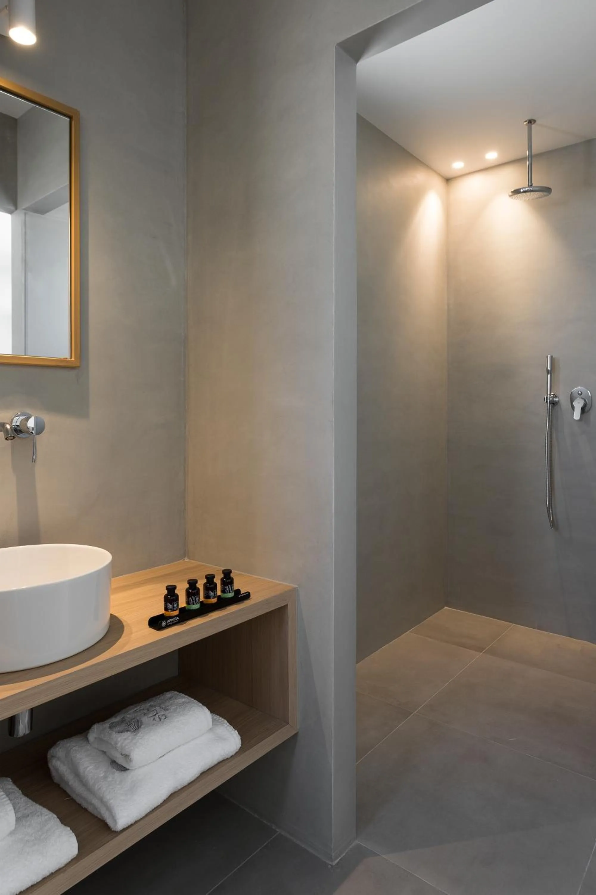 Shower in Mykonos Soul Luxury Suites