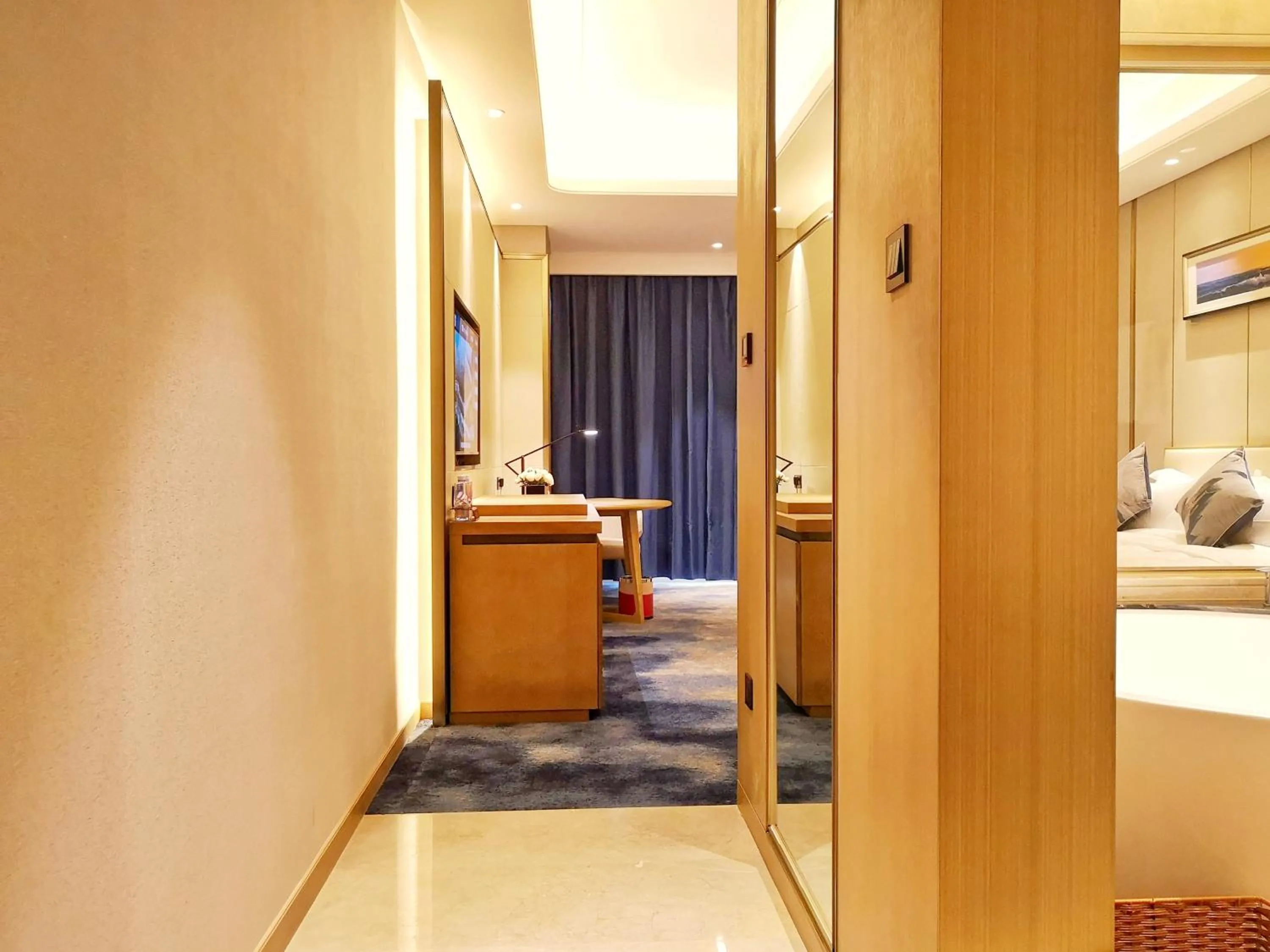 Ramada Plaza by Wyndham Dongxing City Center