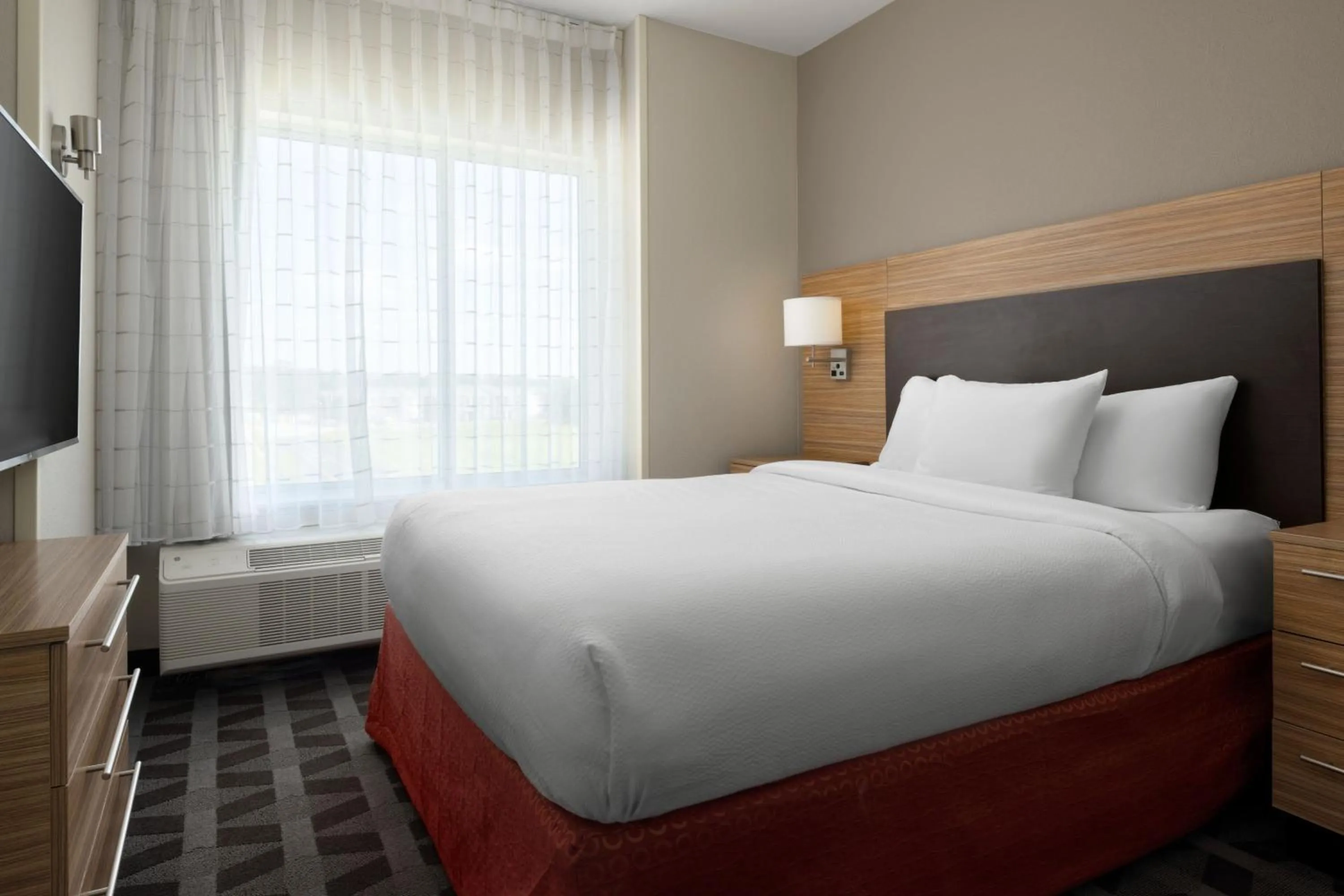 Living room, Bed in TownePlace Suites by Marriott Lafayette South
