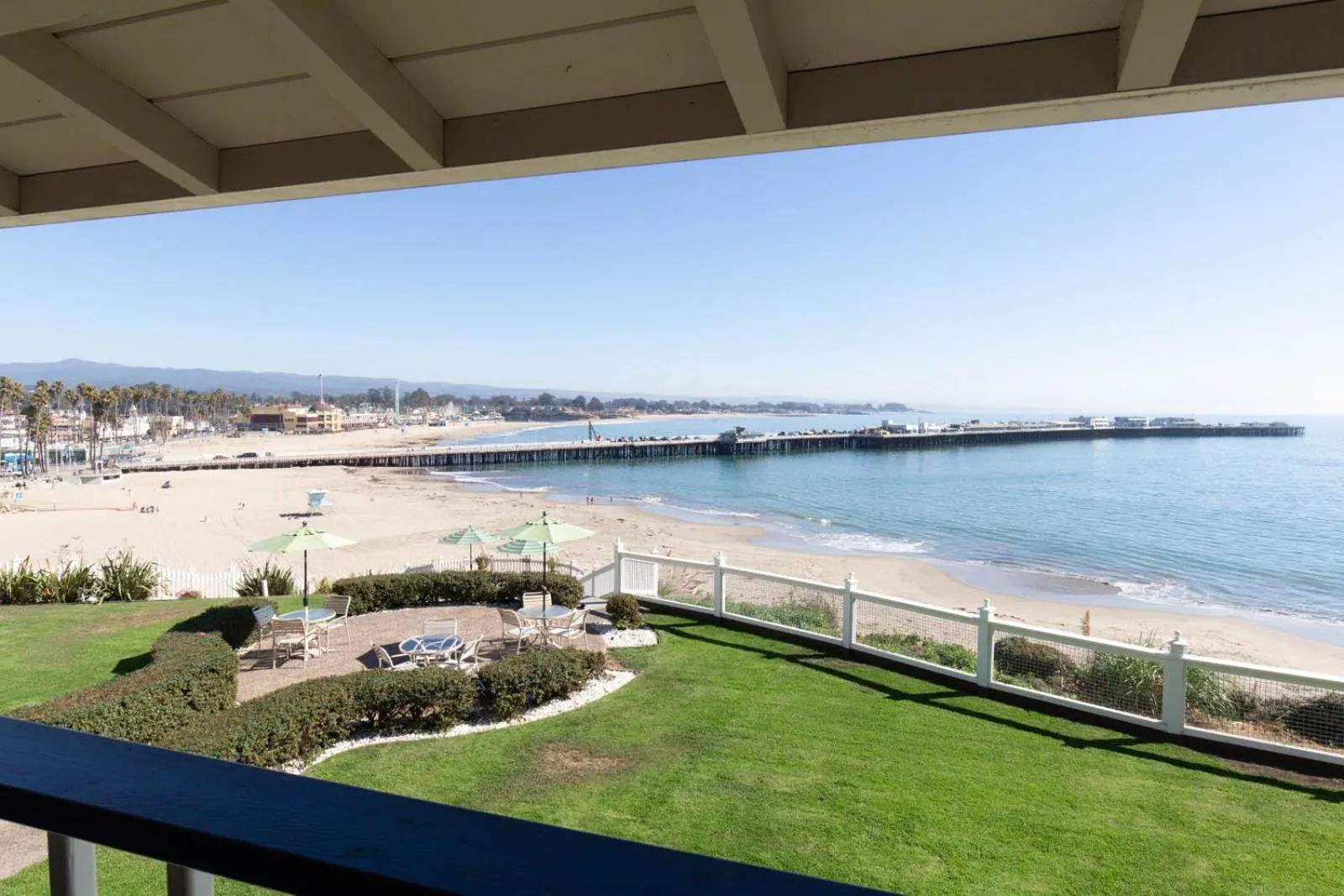 Balcony/Terrace in Sea & Sand Inn